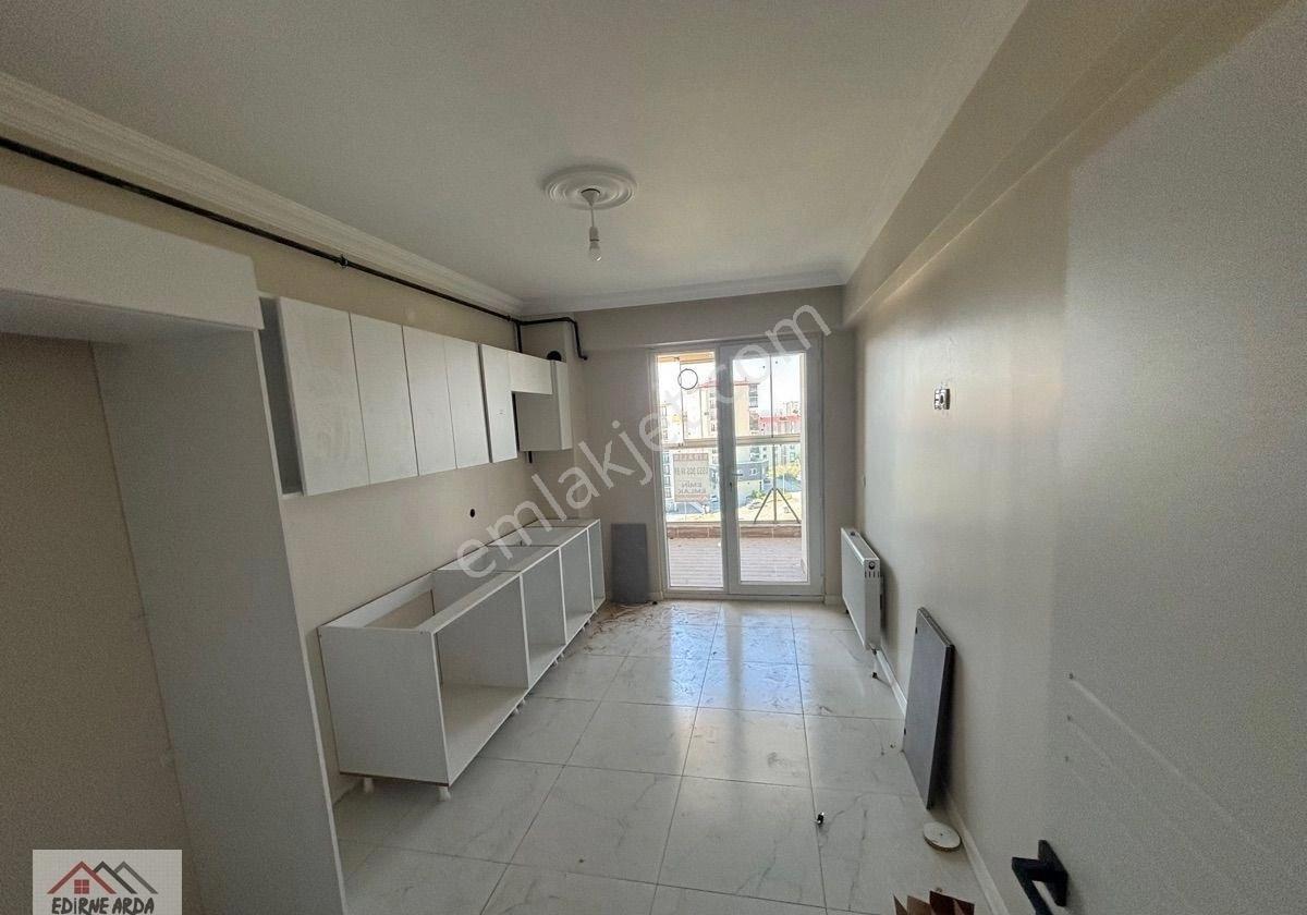 Arda Emlak Ofisi’nde Lagom Otel Yakını Kapalı Balkonlu Ebeveyn Banyolu Sıfır Daire - Görsel 13