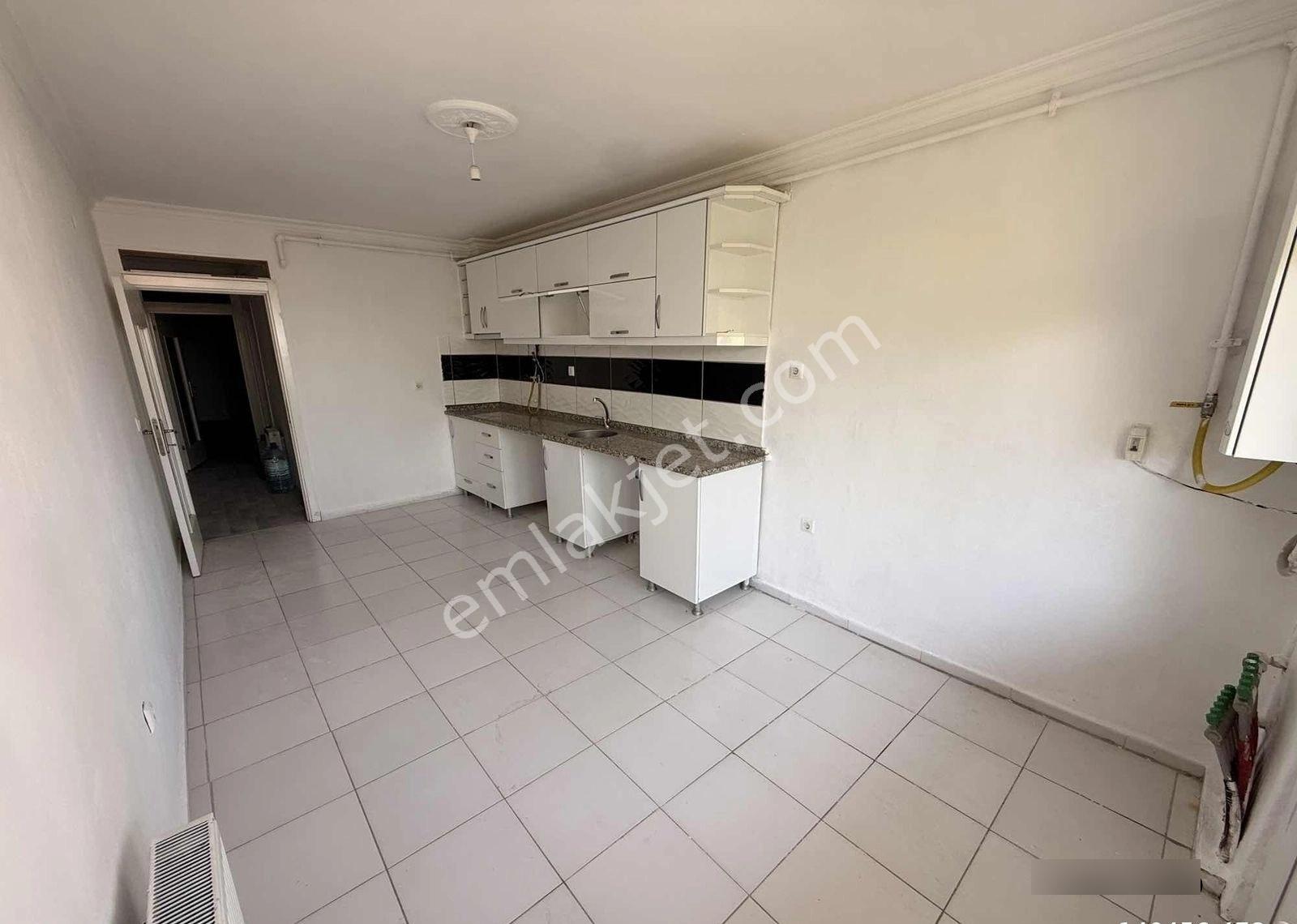 Emek Mah. Dilek Caddesi Yakını 2+1 110m2 Daire - Görsel 2