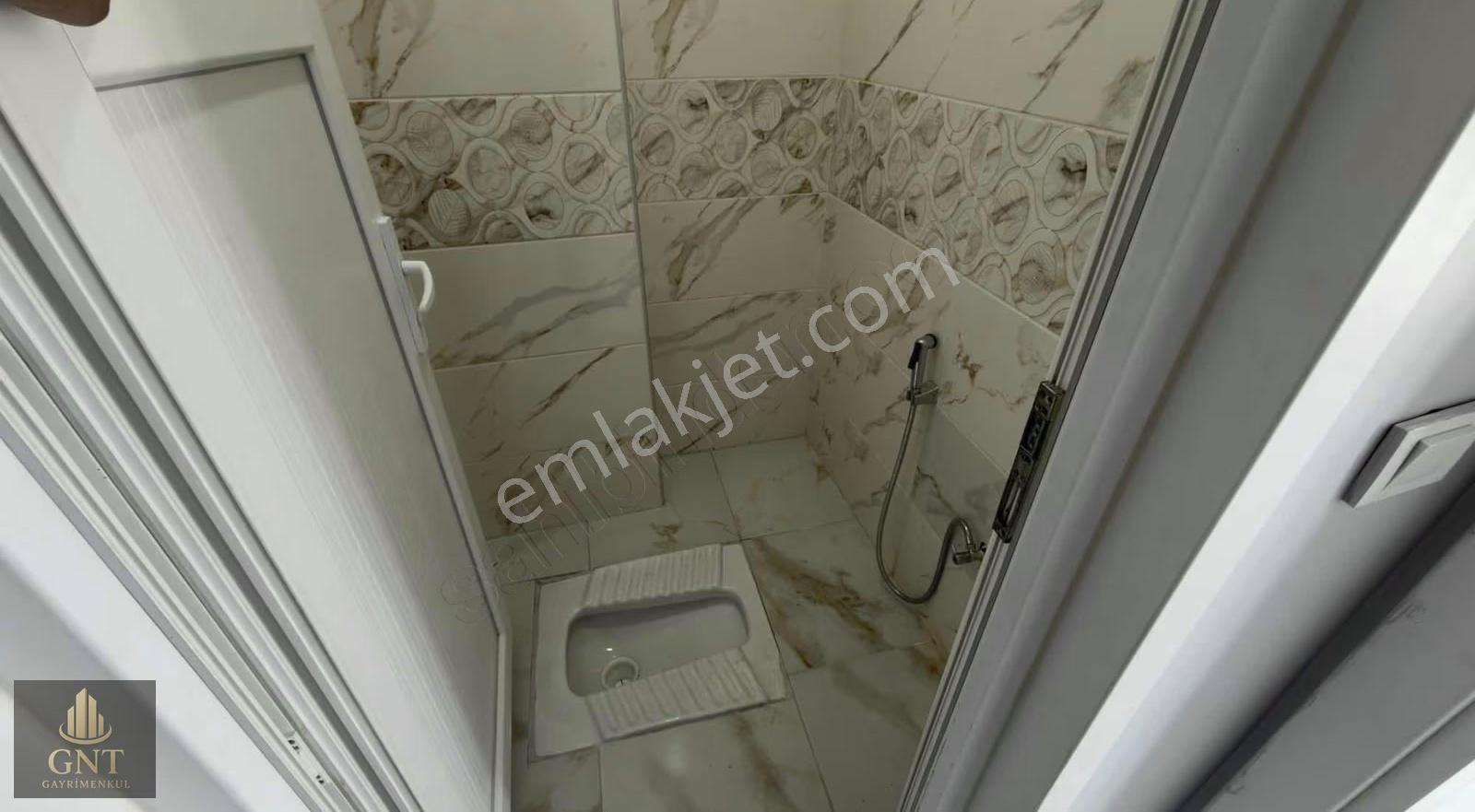 Salıpazarında Yeni 2+1 Çatı Katı Çift Balkonlu Kiralık Daire - Görsel 9