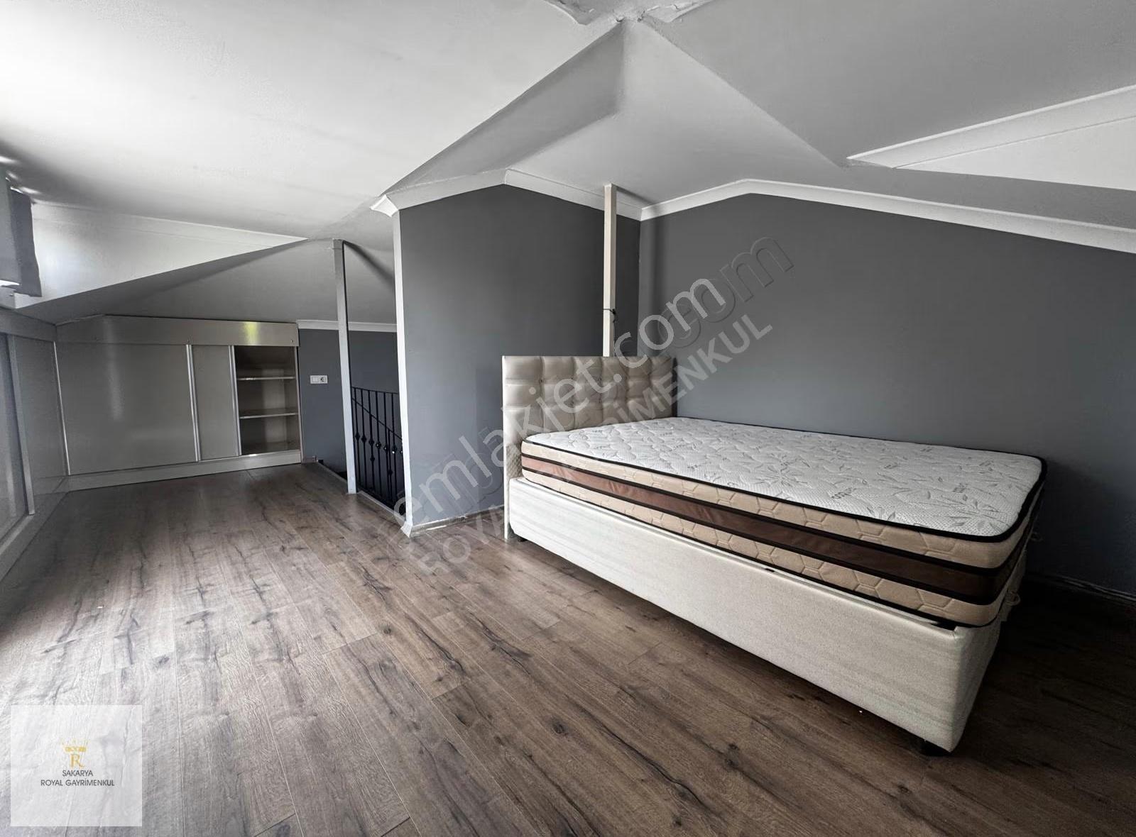 Royal Gayrimenkul'den Site İçi Güvenlikli Havuzlu Villa - Görsel 25