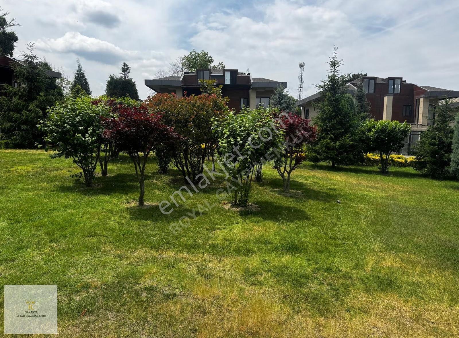 Royal Gayrimenkul'den Site İçi Güvenlikli Havuzlu Villa - Görsel 11