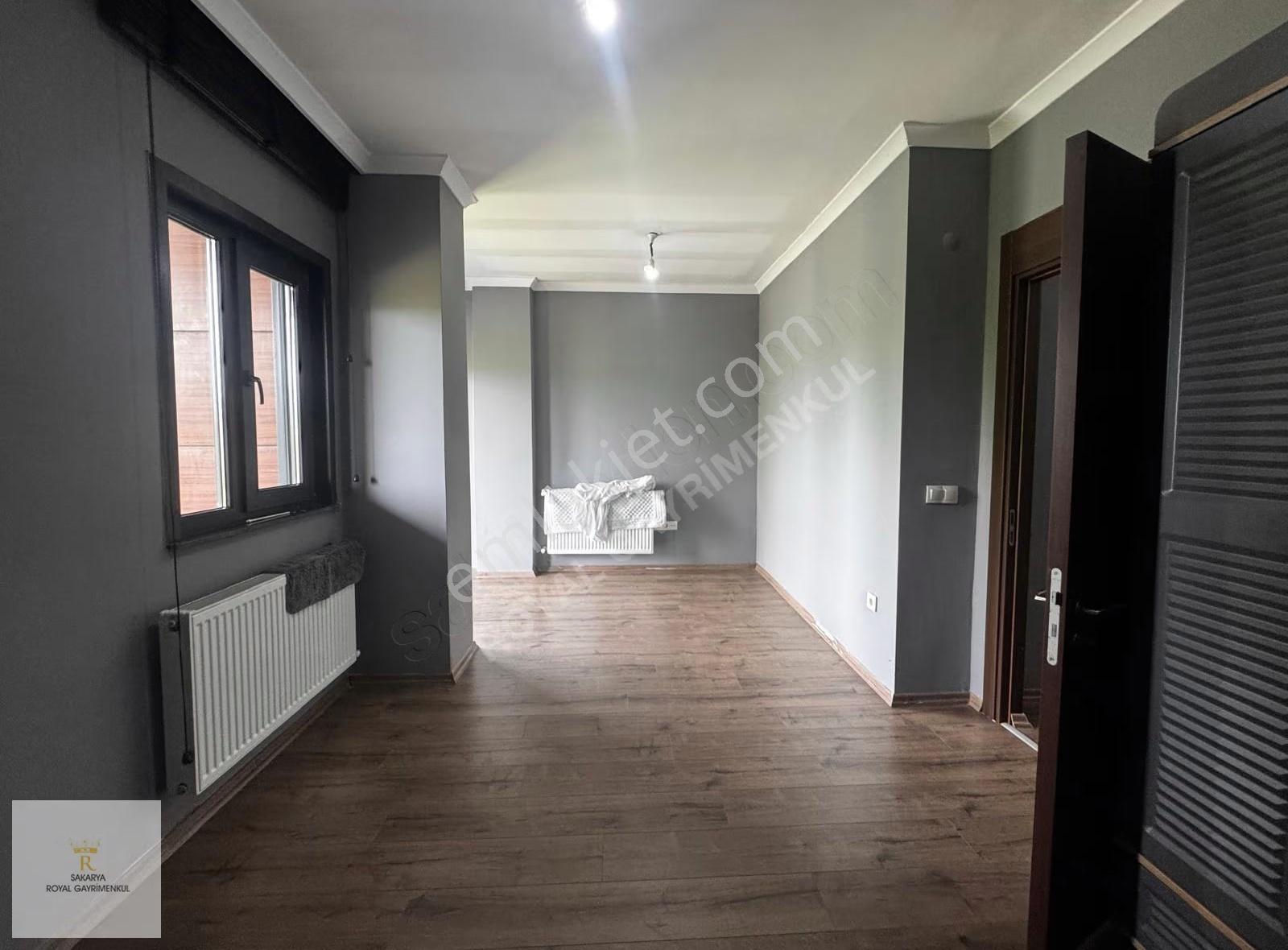 Royal Gayrimenkul'den Site İçi Güvenlikli Havuzlu Villa - Görsel 5