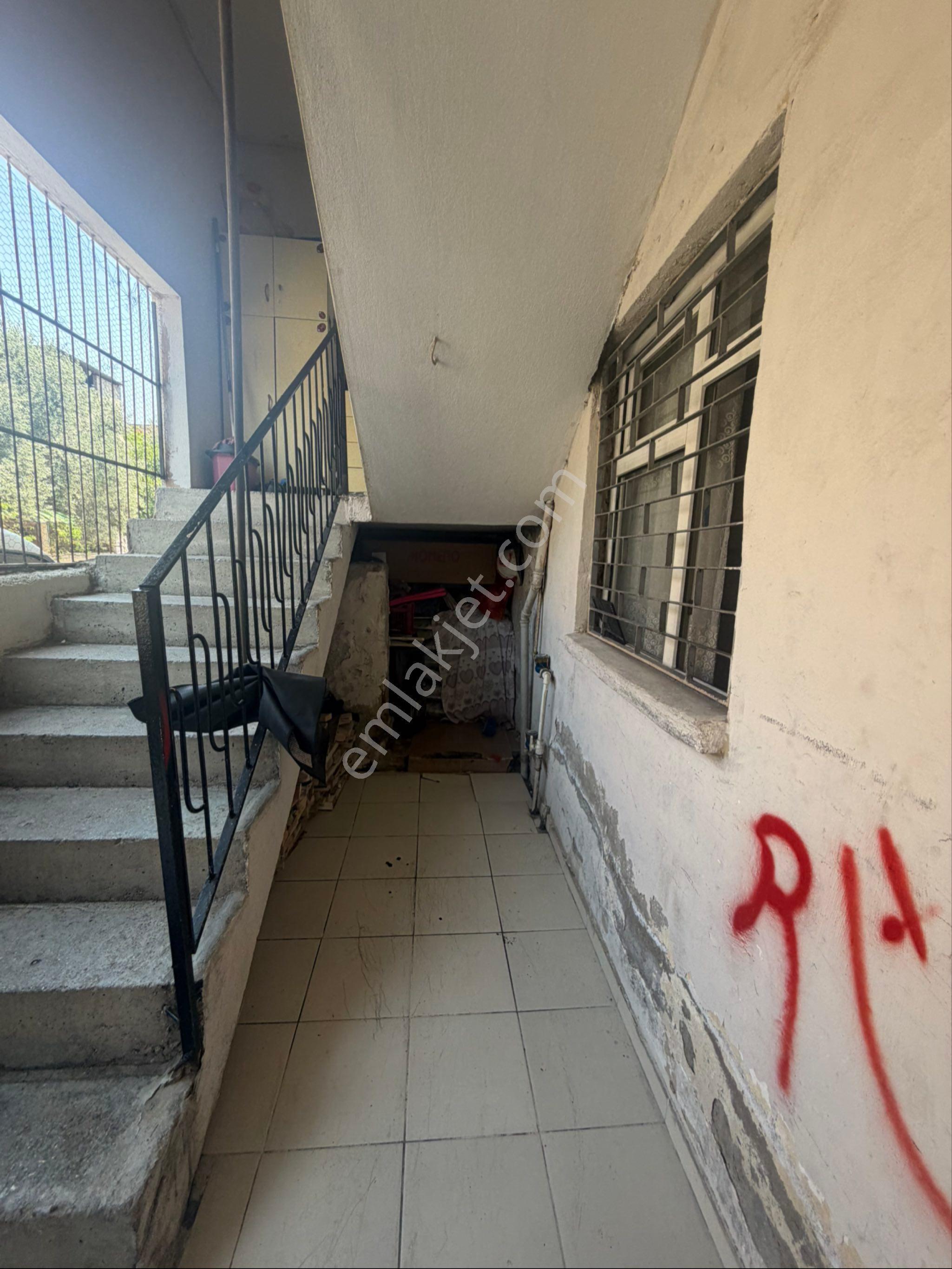 Muhteşem Lokasyonda 2 Katlı Müstakil - Görsel 13
