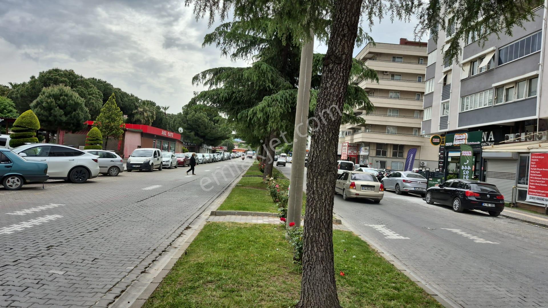 Akmandan Edremit Merkezde Cadde Üzeri Kiralık Daire - Görsel 23