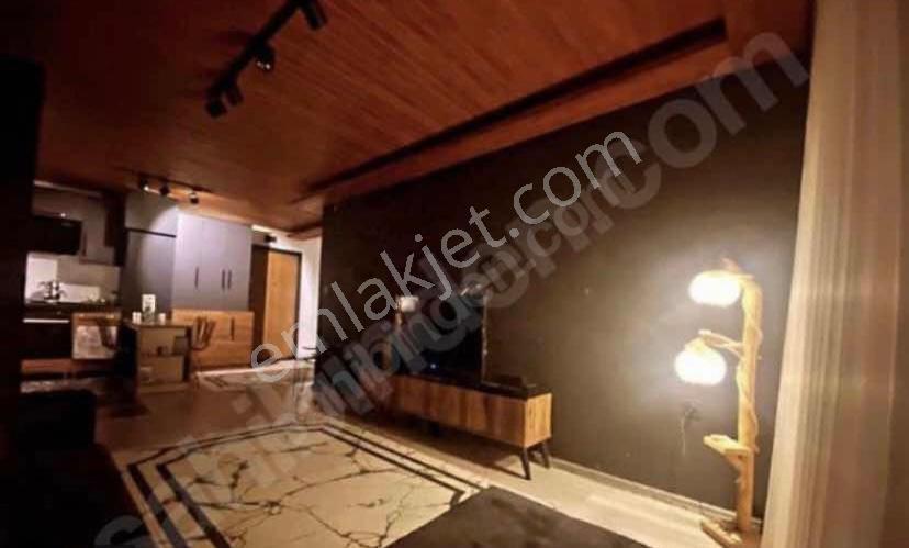 Akmandan Edremit Merkezde Cadde Üzeri Kiralık Daire - Görsel 19