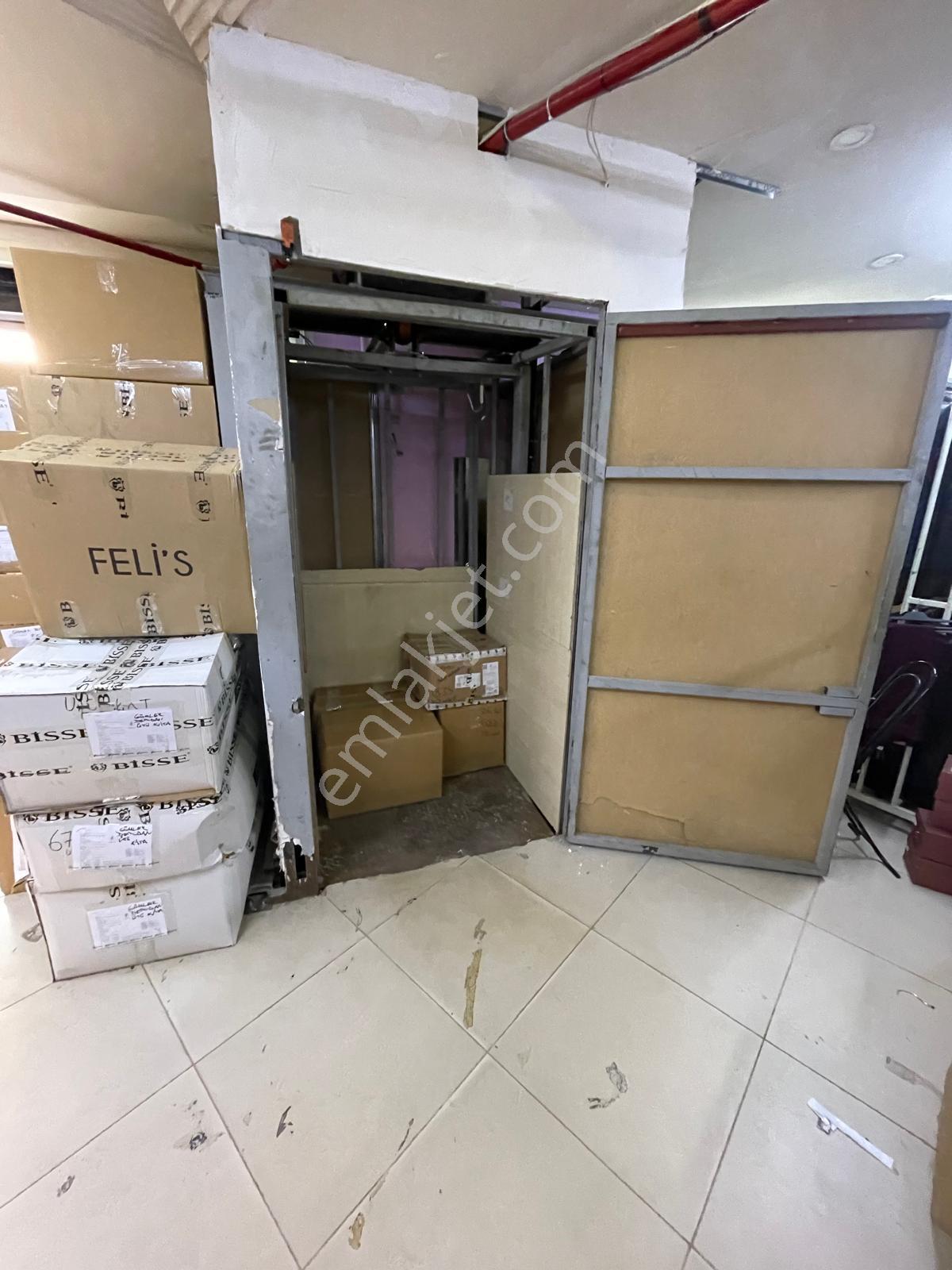 Cadde Üzeri Kiralık Atölye İşyeri Mahmutbey Mh - Görsel 15