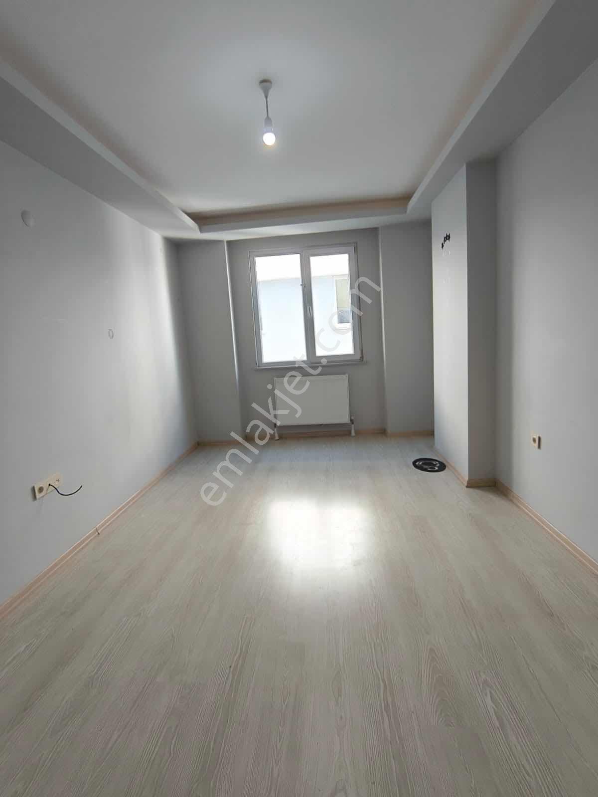 Cerkezköy İstasyon Emniyetin Karşısında 3+1 Lüx Daire - Görsel 14