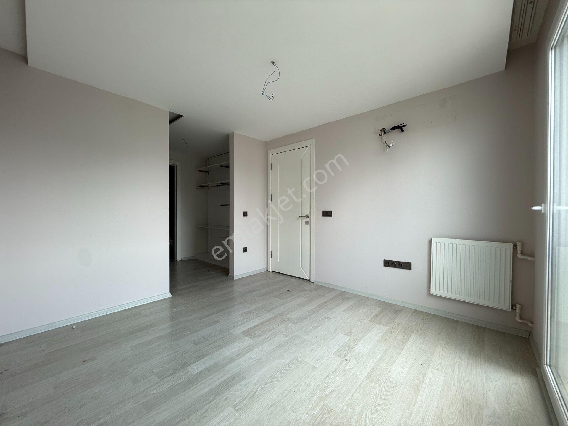 Pınar'da 3+1 100 M2 Doğalgazlı Site İçi-güvenlikli-hauzlu Hasarsız Kiralık Daire - Görsel 14