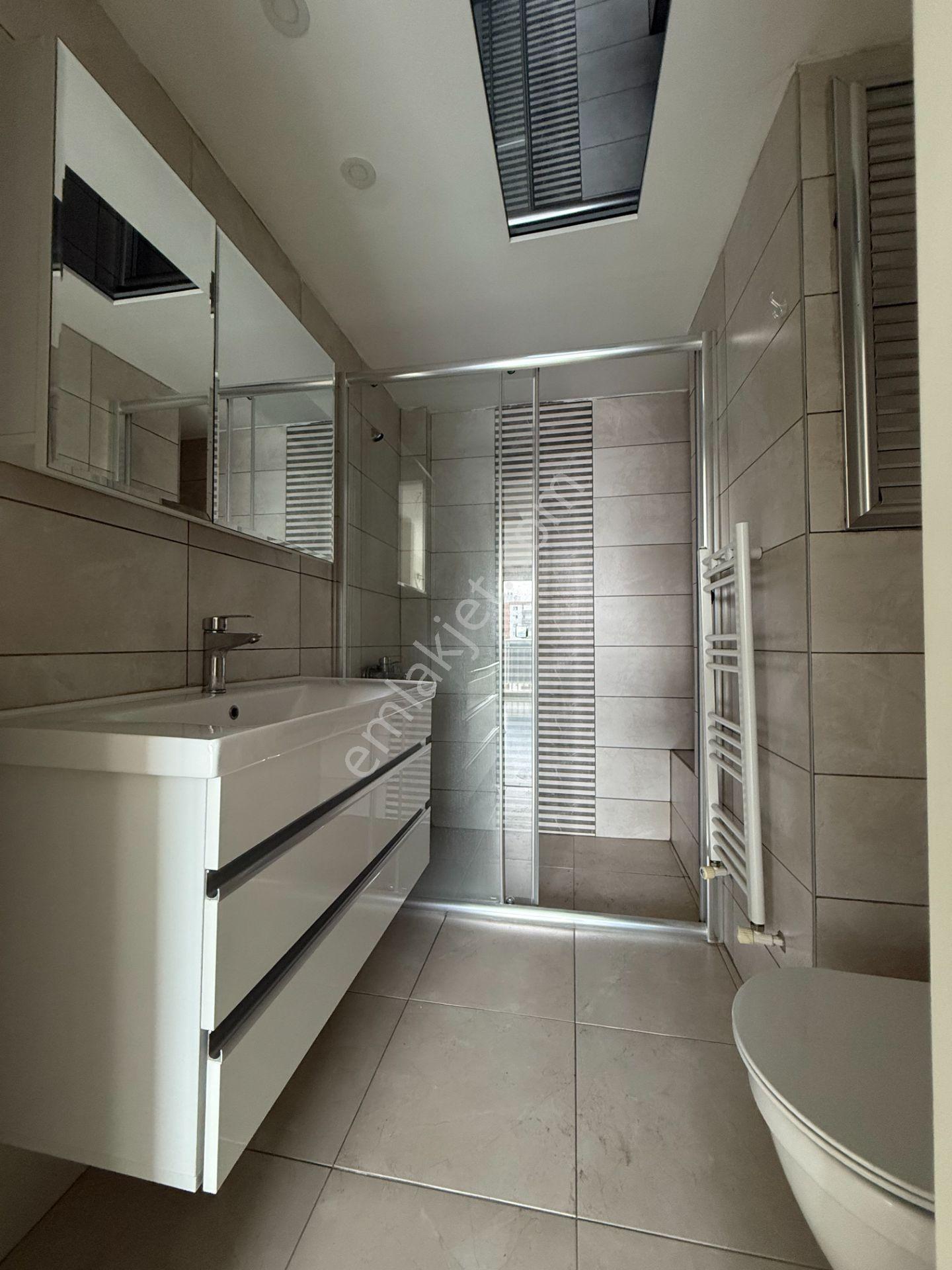 Pınar'da 3+1 100 M2 Doğalgazlı Site İçi-güvenlikli-hauzlu Hasarsız Kiralık Daire - Görsel 17