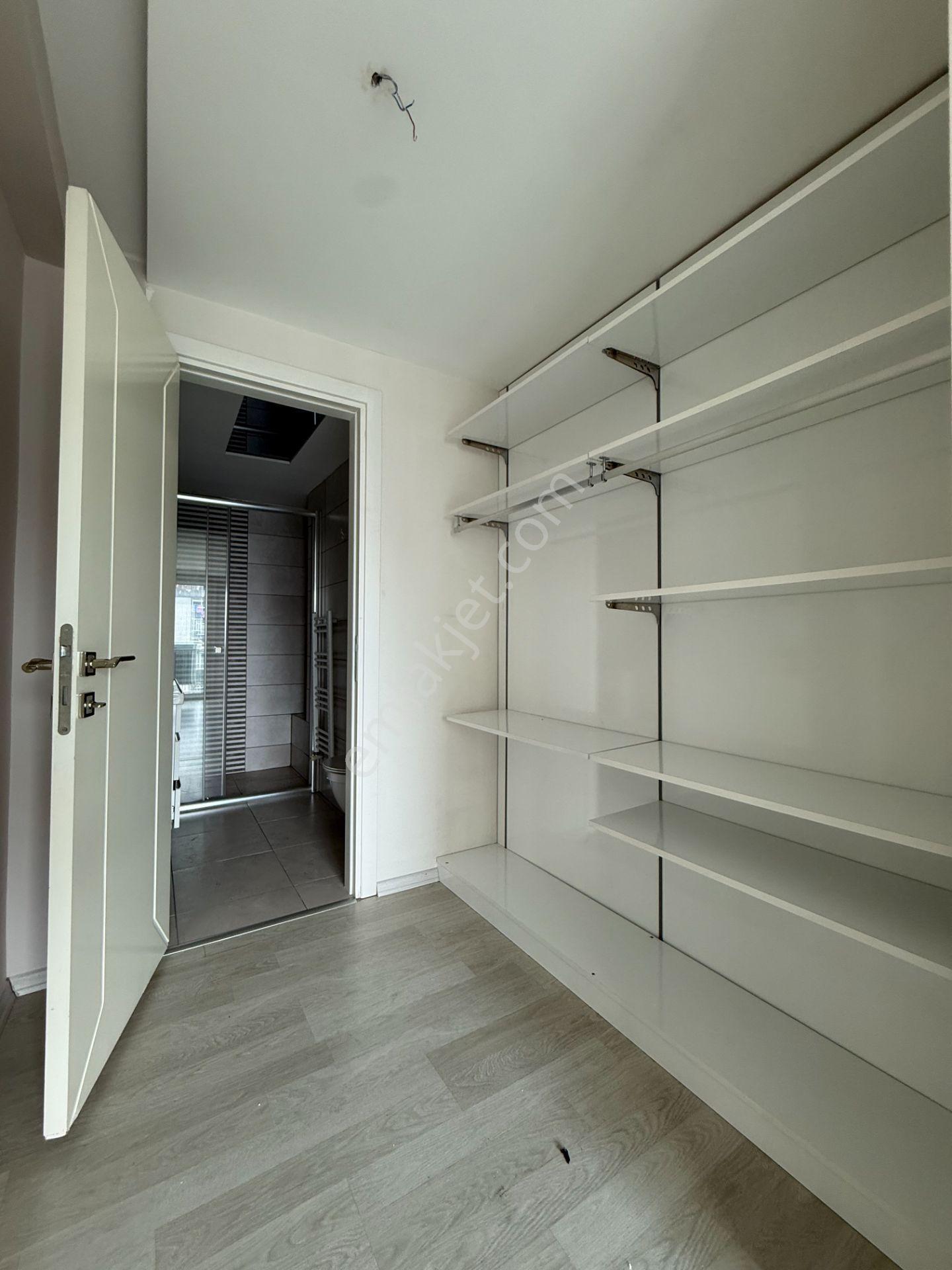 Pınar'da 3+1 100 M2 Doğalgazlı Site İçi-güvenlikli-hauzlu Hasarsız Kiralık Daire - Görsel 16