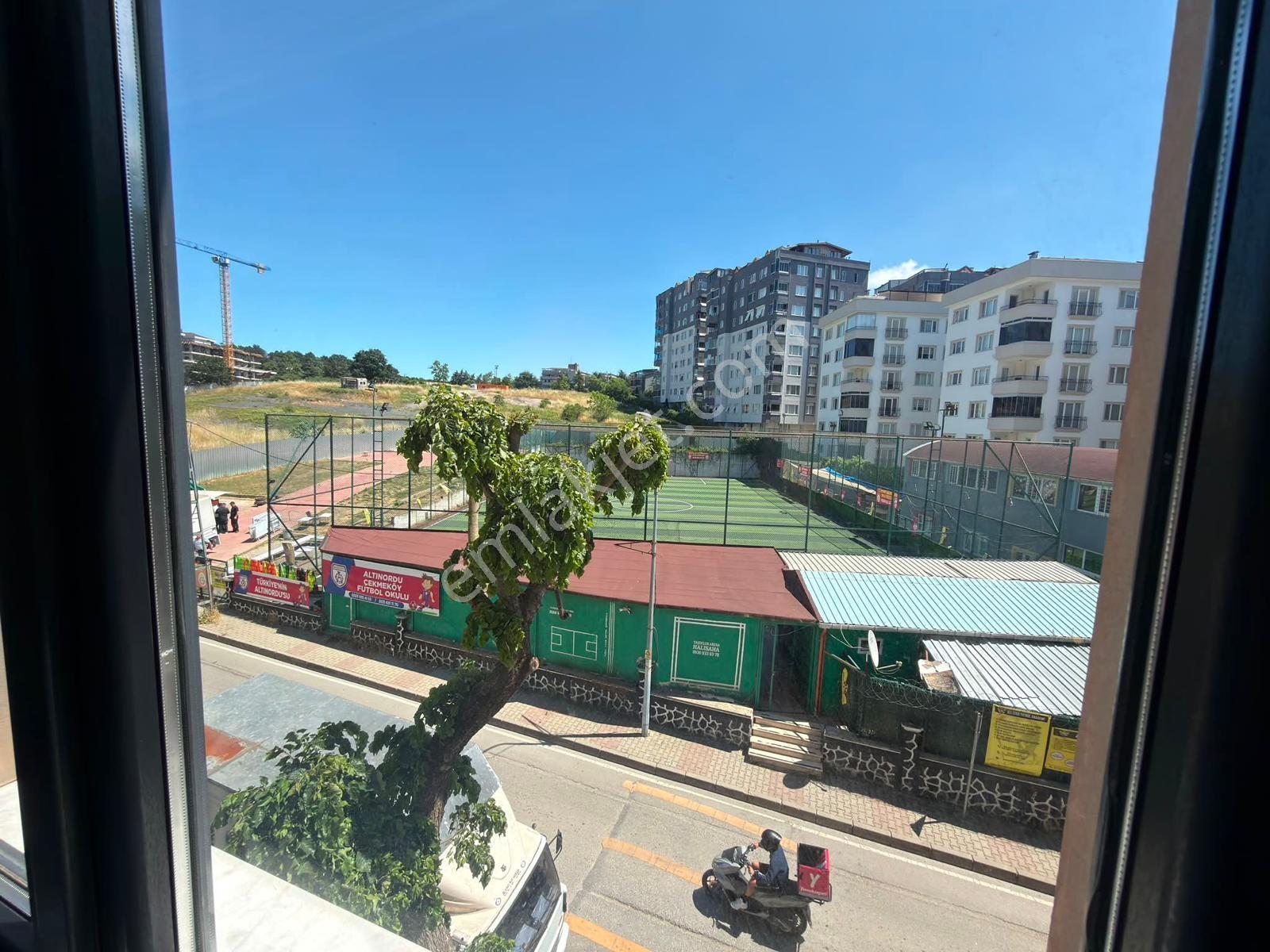 Çekmeköy Taşdelen Cadde Üzeri Satılık Ara Kat 2+1 Daire 90 M2 - Görsel 27