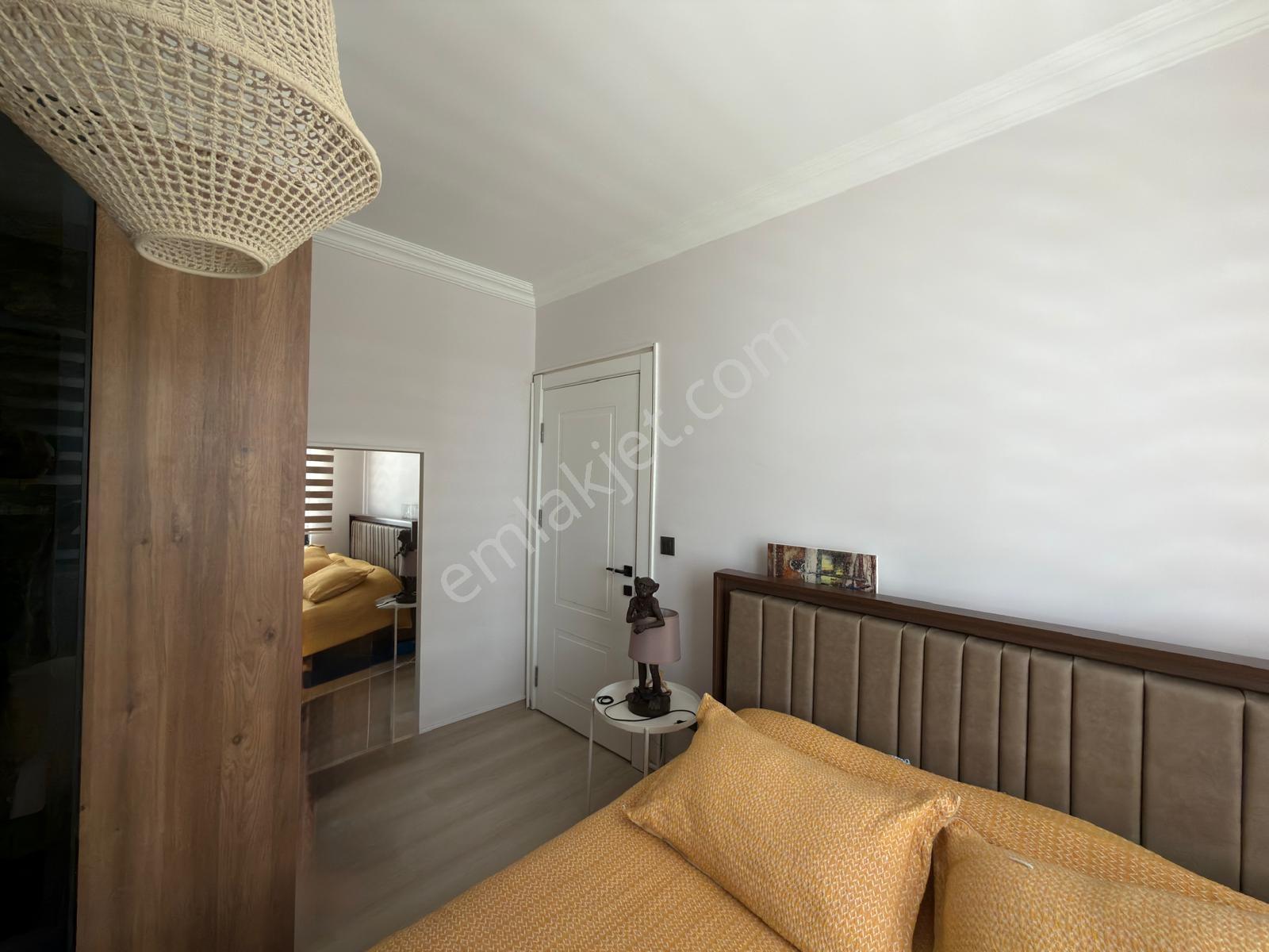 Çekmeköy Taşdelen Cadde Üzeri Satılık Ara Kat 2+1 Daire 90 M2 - Görsel 4