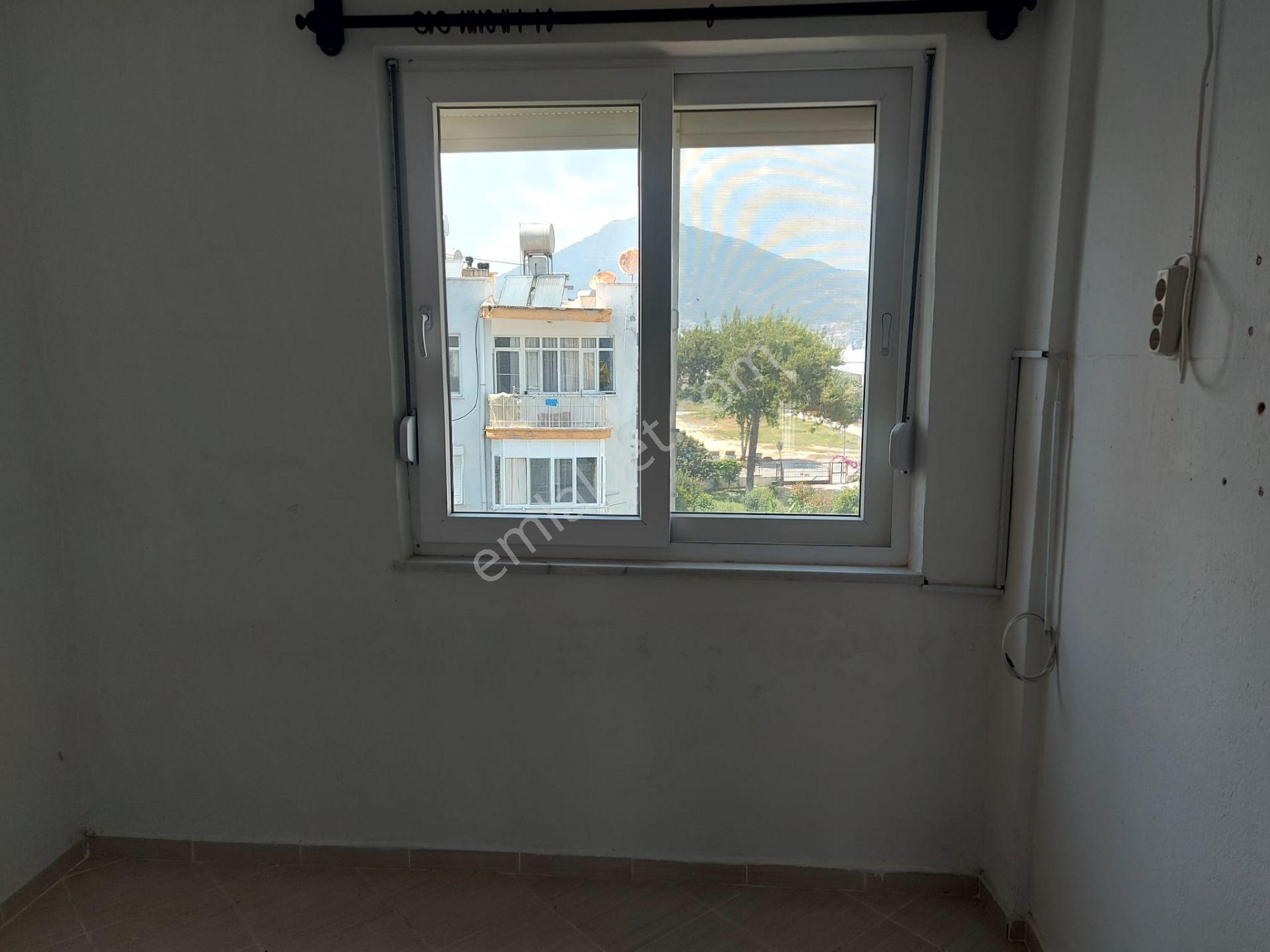 Fırsatanamur Güzelyurt Mahallaesi Atalay Tatil Köyü 4. Kat Denize Yakın Masrafsız Satılık 2+1 Daire - Görsel 16