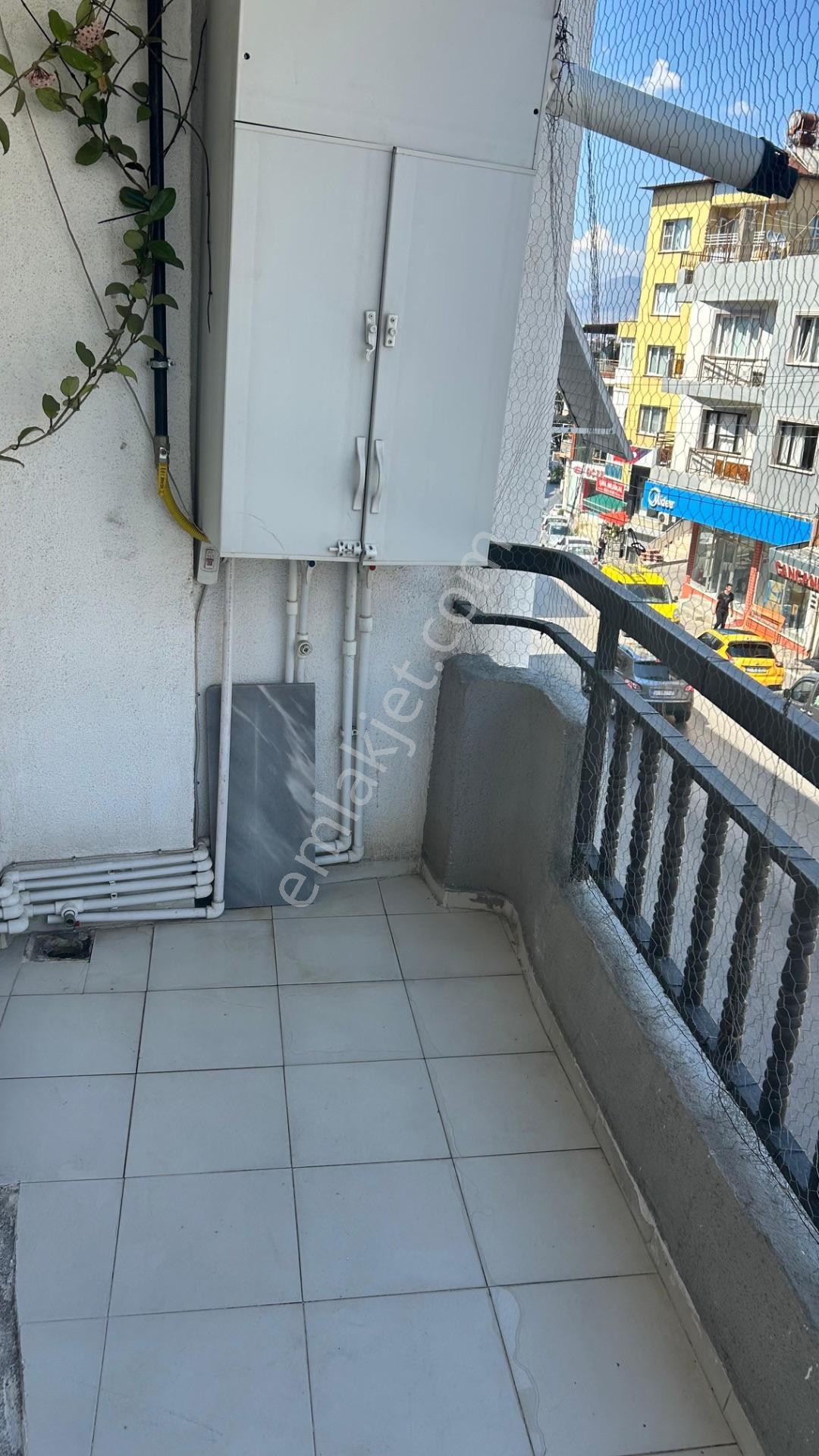 Karabağlar Zerek Petrol Yakını, İtfaiye Karşısı 2+1 Doğalgazlı Bakımlı Acil Satılık Ara Kat Daire - Görsel 9