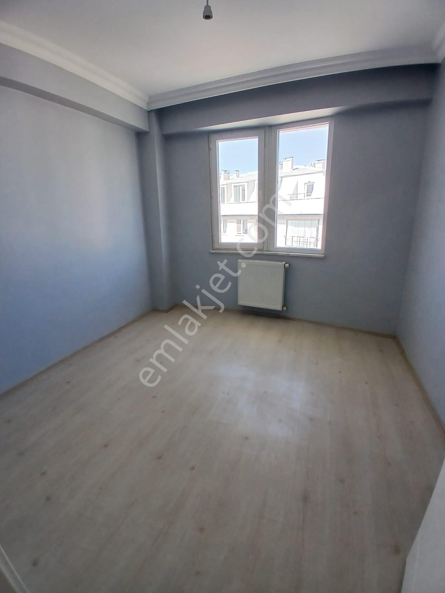 Çamlıca Mahallesinde Kiralık 2+1 Daire - Görsel 6