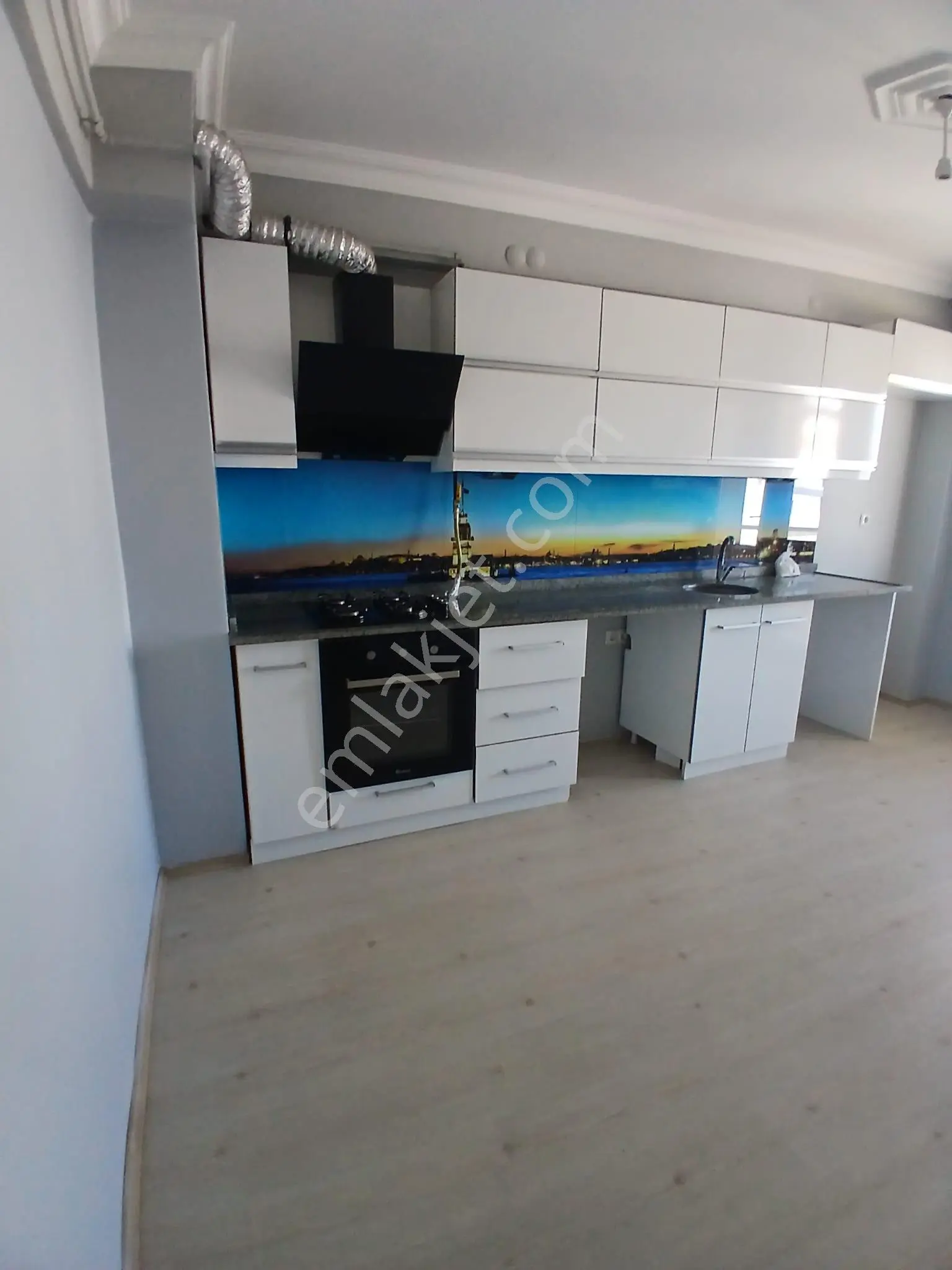 Çamlıca Mahallesinde Kiralık 2+1 Daire