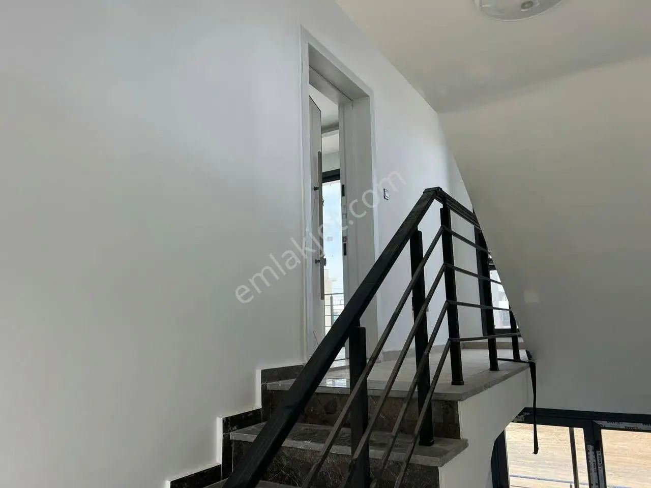 Prestıjlı Sıte Icerısınde 2+1 Satılık Daıre - Görsel 5