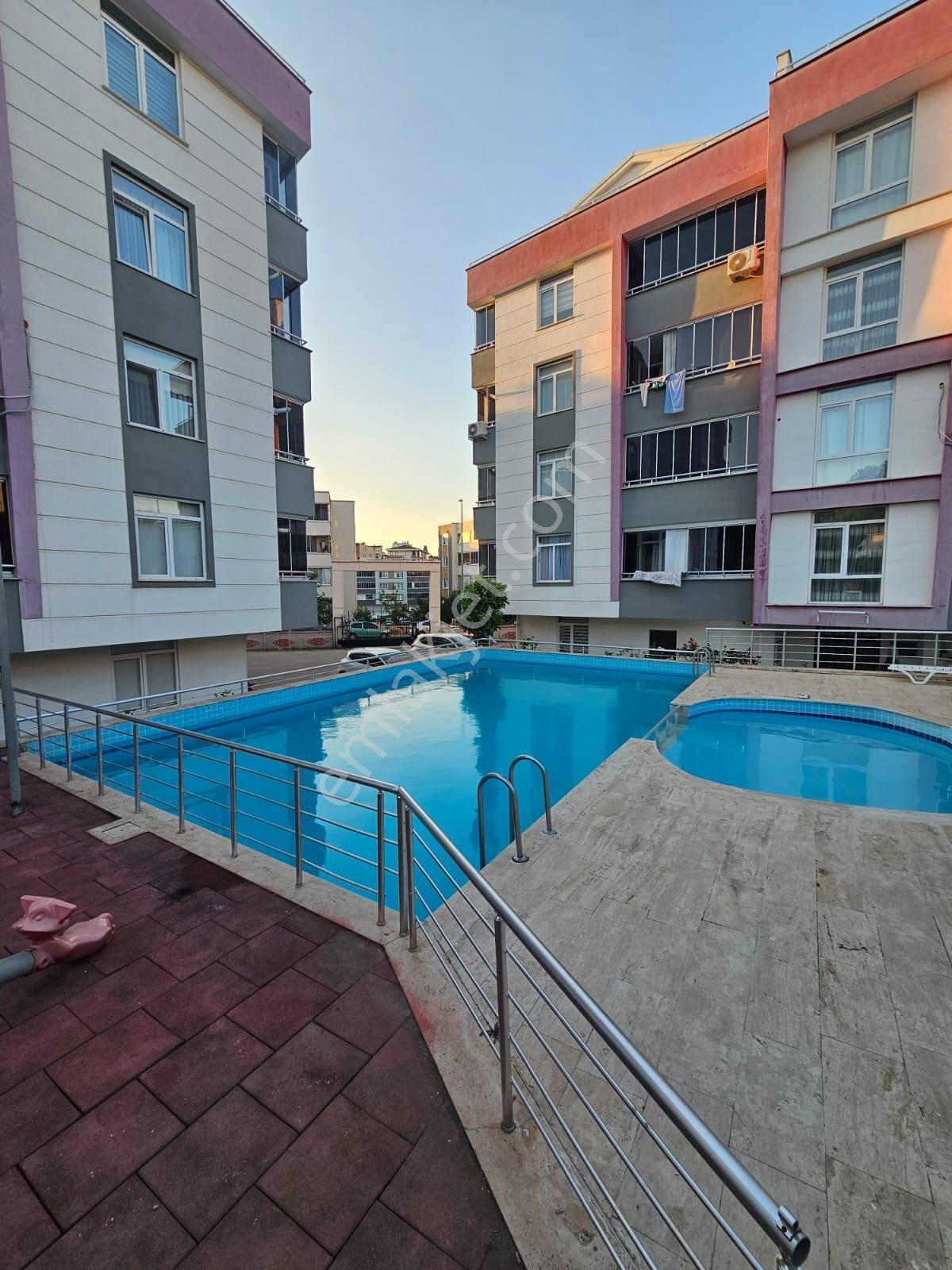 Hahitlerde Yüzme Havuzlu Ara Kat Satılık 2+1 Daire - Görsel 10