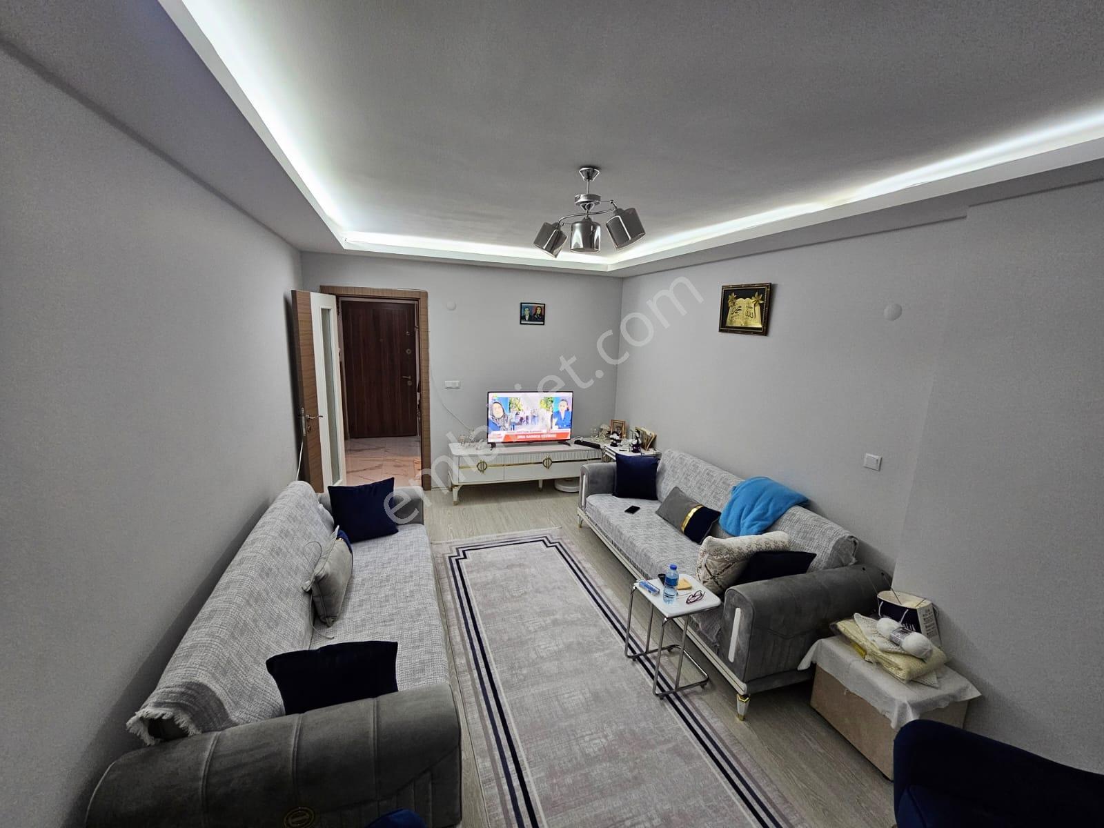 Hahitlerde Yüzme Havuzlu Ara Kat Satılık 2+1 Daire - Görsel 9