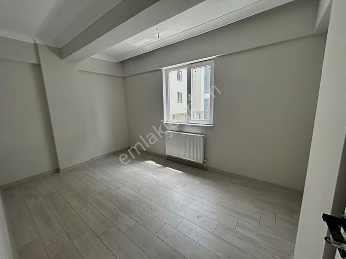 Yenikent Emlak'tan Satılık 2+1 Cadde Üzeri Lüx Ön Cephe Daire - Görsel 29