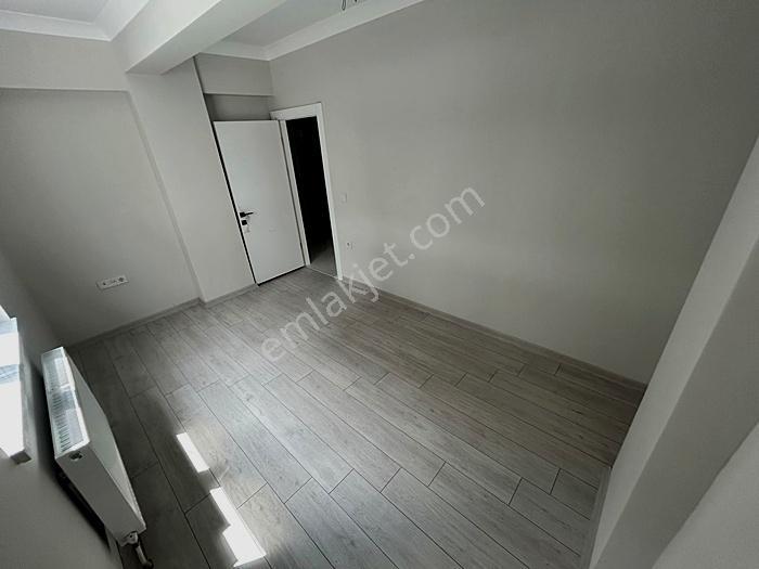 Yenikent Emlak'tan Satılık 2+1 Cadde Üzeri Lüx Ön Cephe Daire - Görsel 41