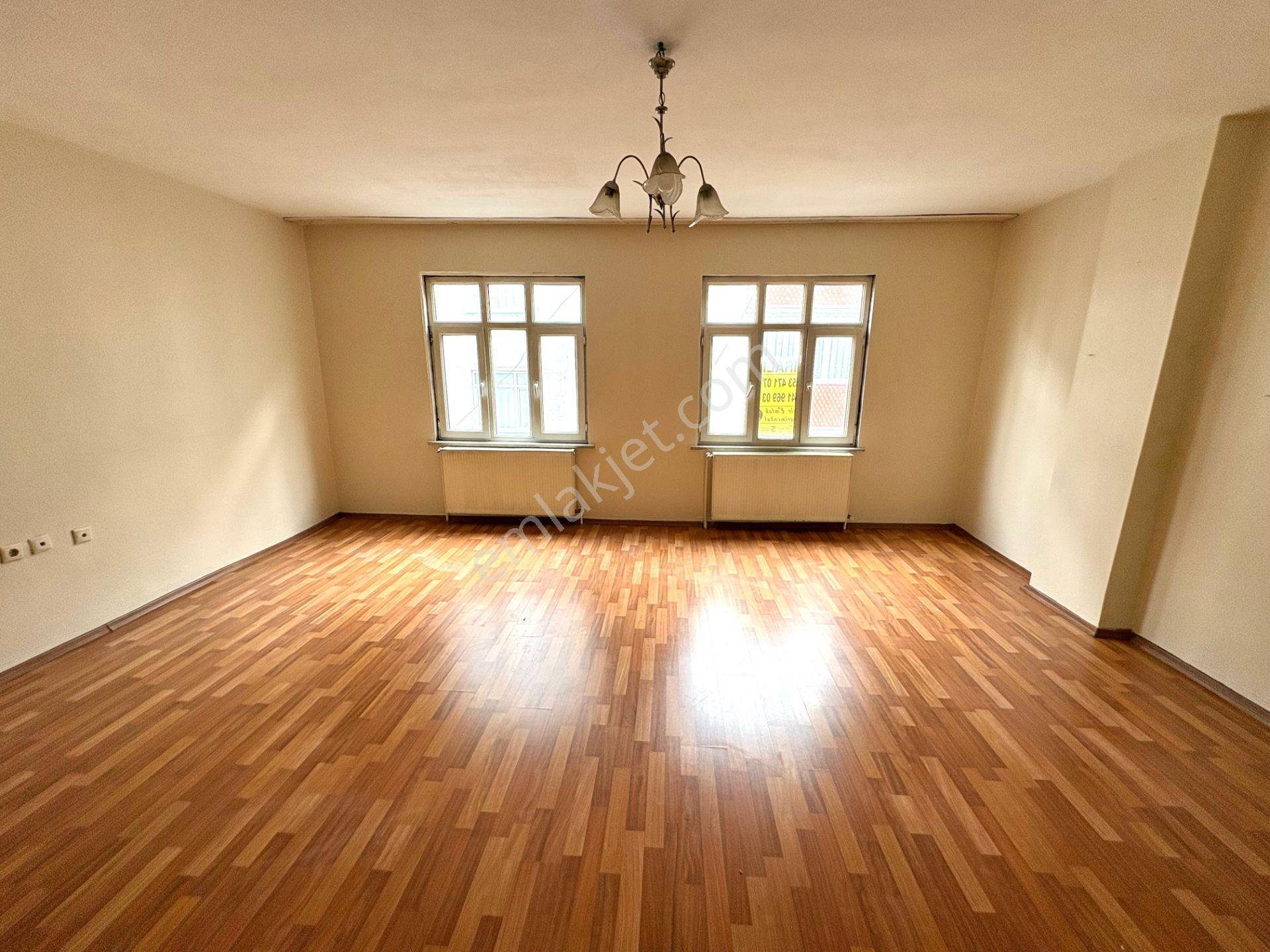 Emir Emlak 2den Masrafsız 3+1 Daire Kiralık 150 Metre Kare - Görsel 17