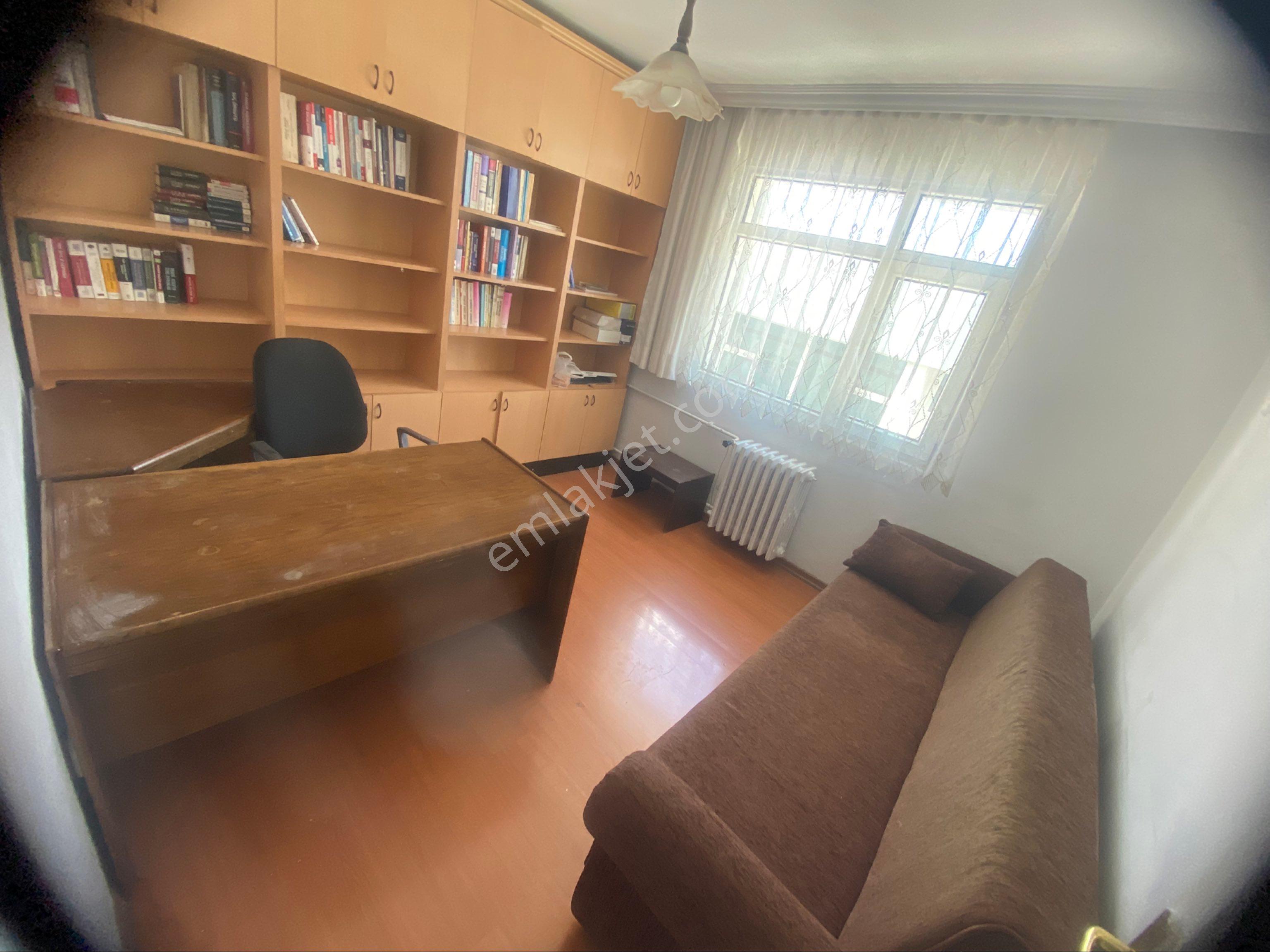 Çankaya Fidanlık Mahallesi Kolej Metro Yanında 2+1 Kiralık Eşyalı Ofis - Görsel 10