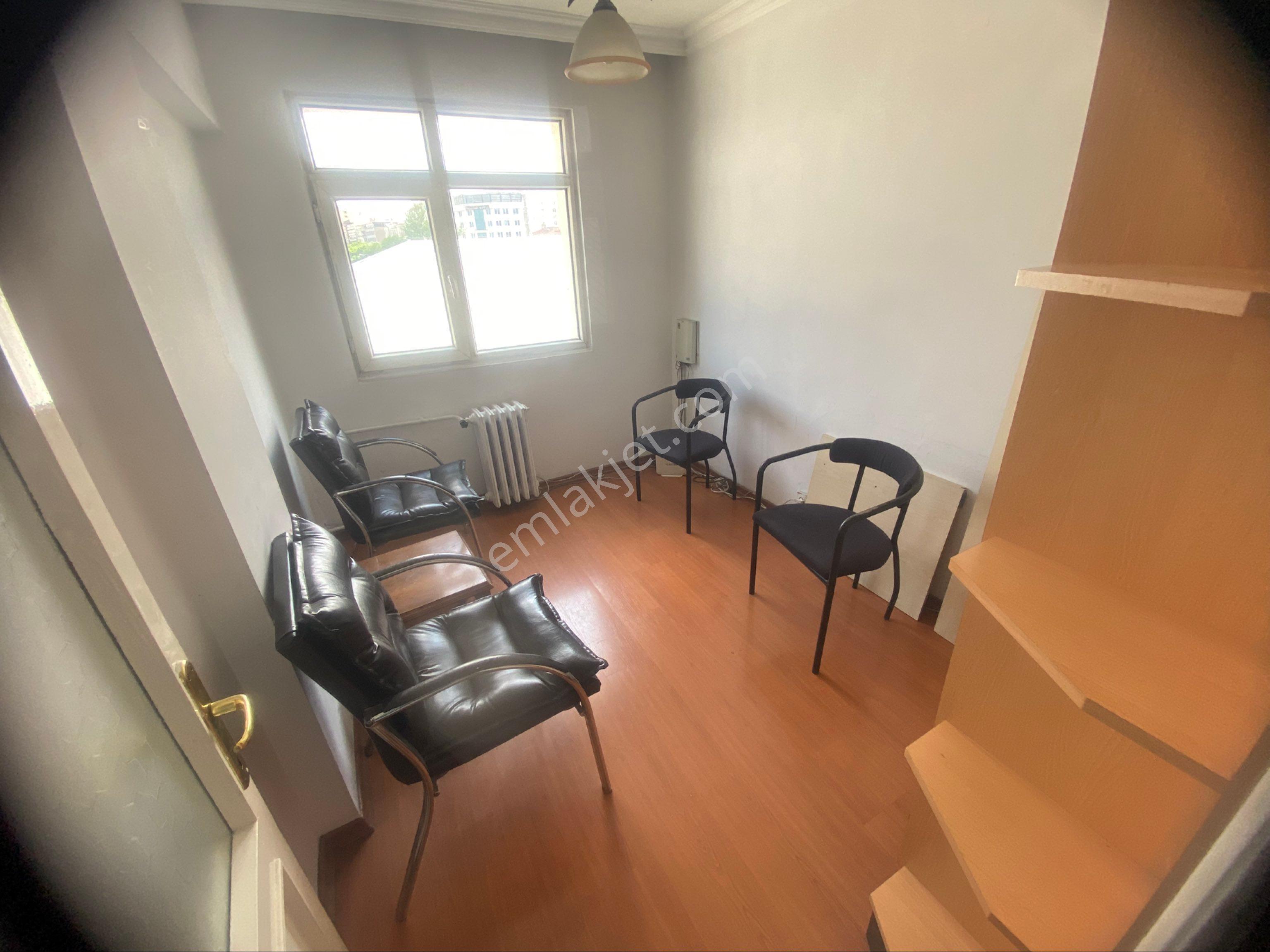 Çankaya Fidanlık Mahallesi Kolej Metro Yanında 2+1 Kiralık Eşyalı Ofis - Görsel 6