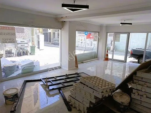 Çiftçi Emlak 'tan Semerciler Mh Lüleci Sk'ta 88 M² Net Köşe Başı Dükkan - Görsel 4