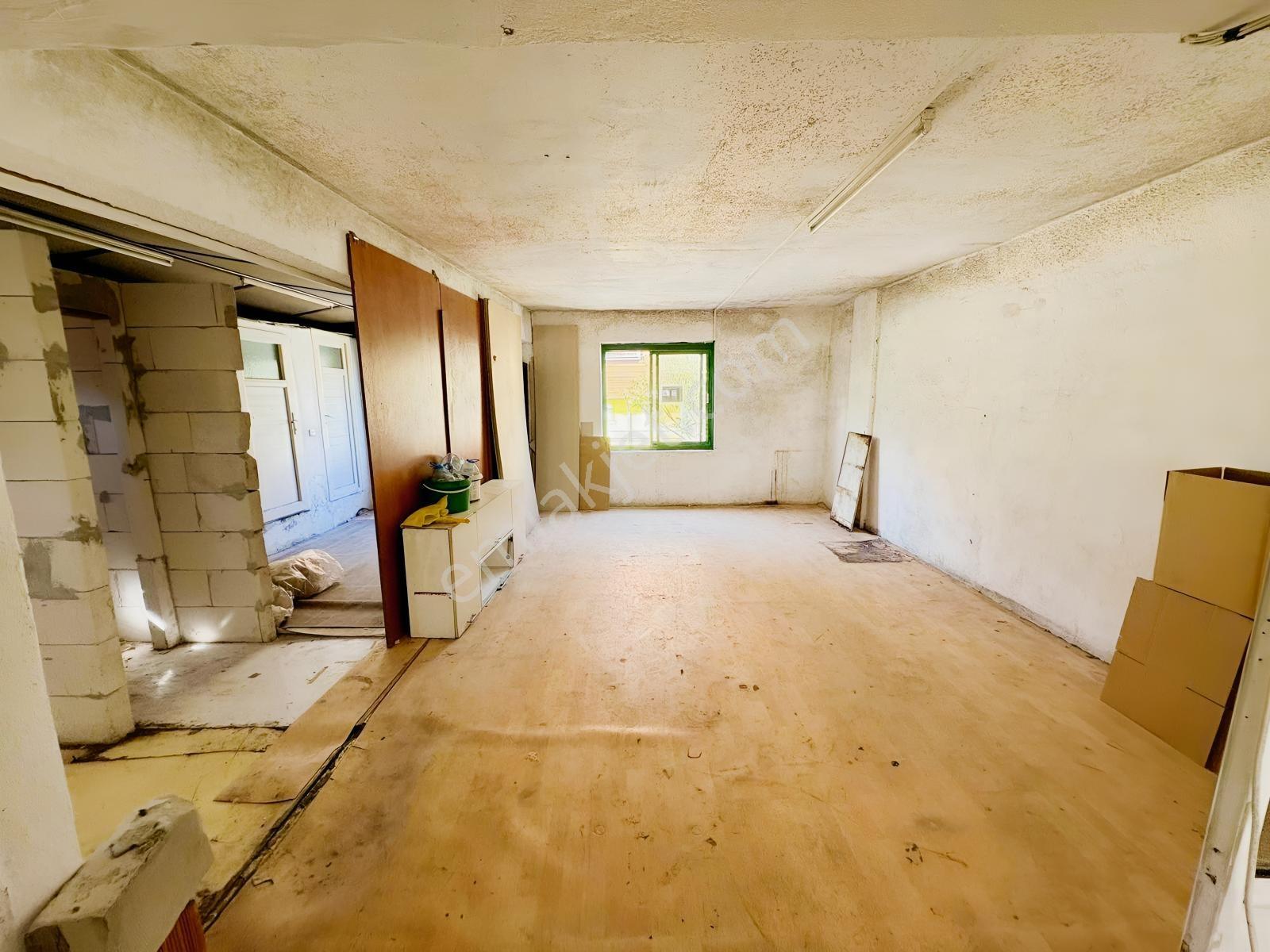 Karabağlarda Kiralık | 500 M² Ticari İş Yeri & Depo - Görsel 17