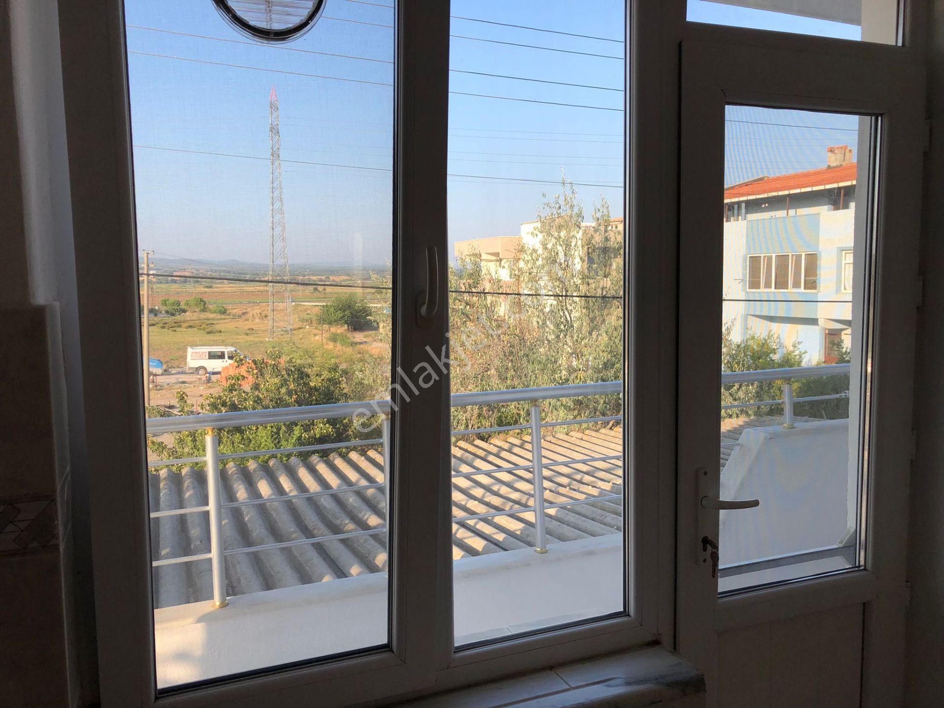 Çanakkale,ezine,camikebir Mahallesinde Kiralık 3+1 Daire - Görsel 2