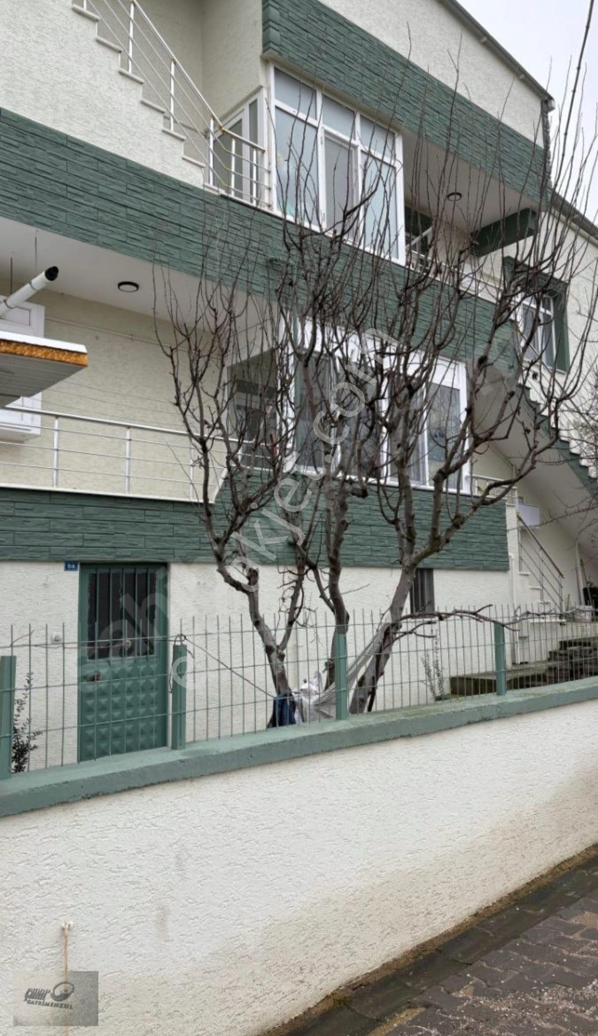 Çanakkale,ezine,camikebir Mahallesinde Kiralık 3+1 Daire - Görsel 24
