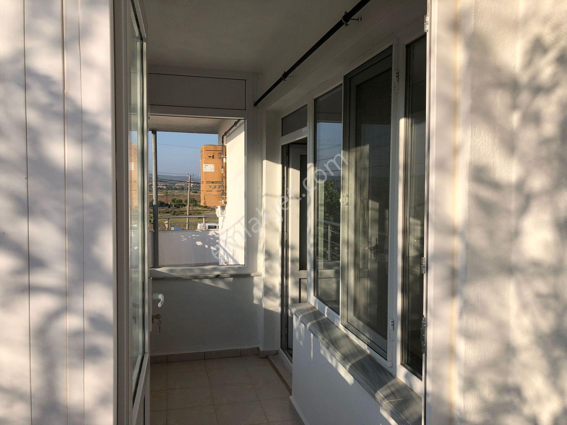 Çanakkale,ezine,camikebir Mahallesinde Kiralık 3+1 Daire - Görsel 16