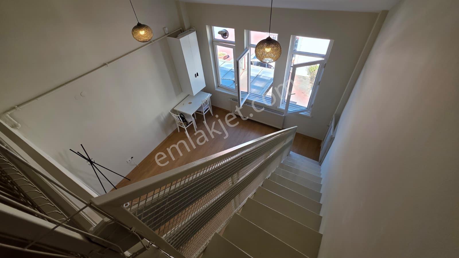 Zekeriyaköy Çarşı'da Kiralık Loft Daire - Görsel 31