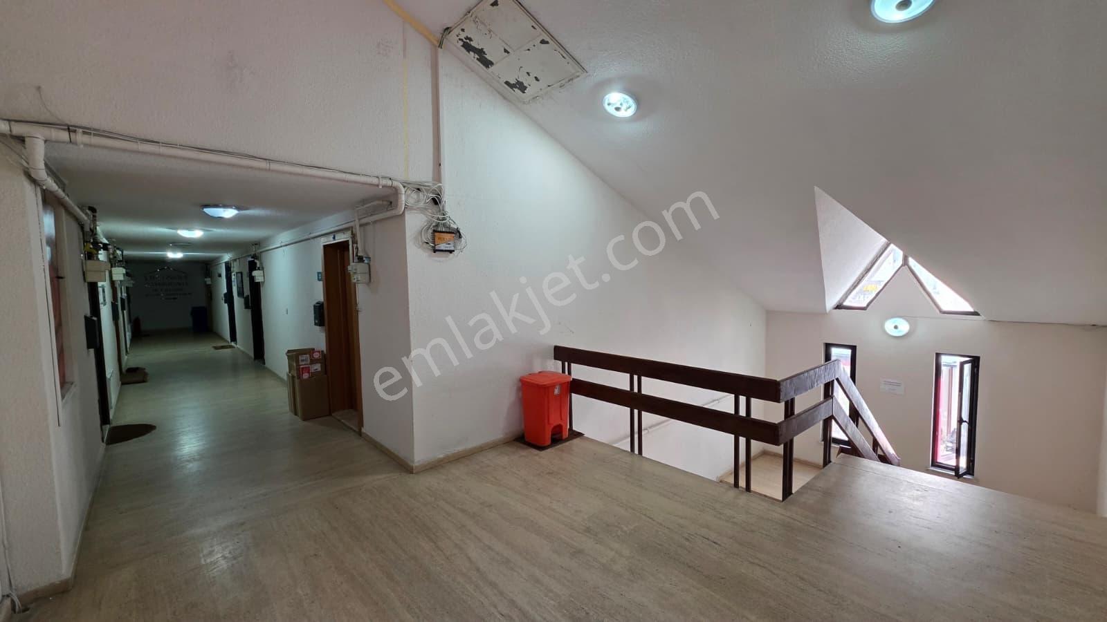 Zekeriyaköy Çarşı'da Kiralık Loft Daire - Görsel 34