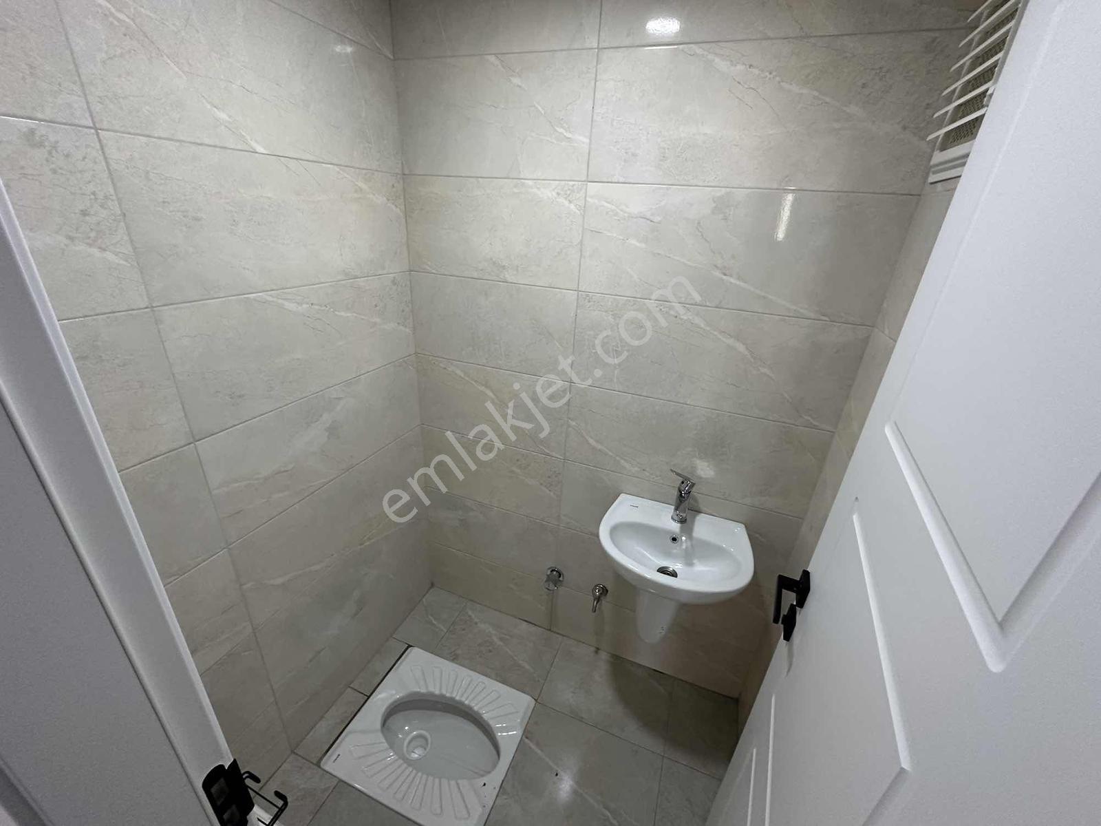 Yenikentte Bulvar Cepheli Ara Katta 4+1 Ultra Lüks Kiralık Daire - Görsel 12