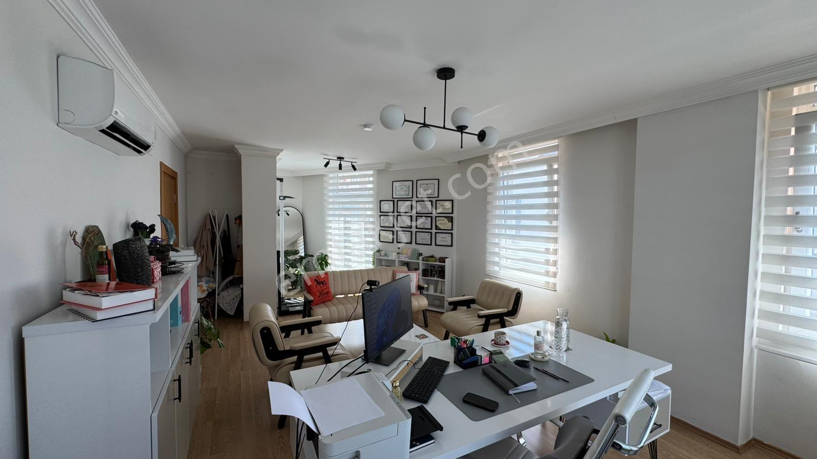 Antalya'nın Seçkin Bölgesinde Devren Kiralık Ofis - Görsel 3