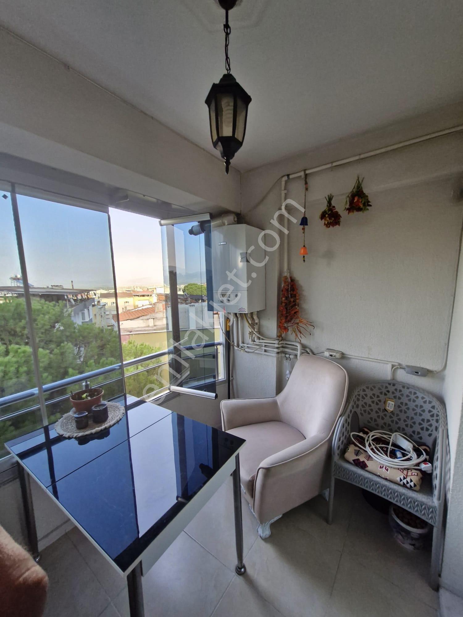 Kemalpaşanın Merkezinde Acil Satılık 110 M2 2+1 Doğalgazlı Daire - Görsel 21