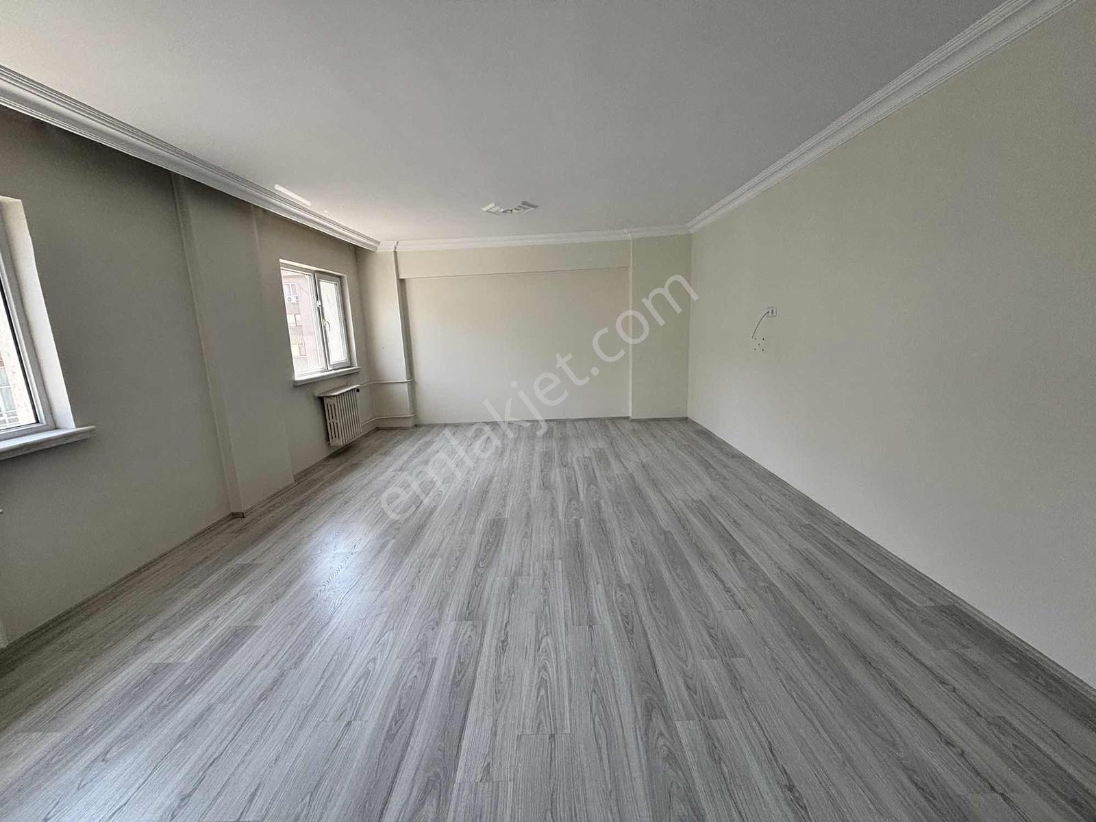 Rw Nestten Atatürk Caddesi Üzerinde Satlık 180 M2 Daire - Görsel 2