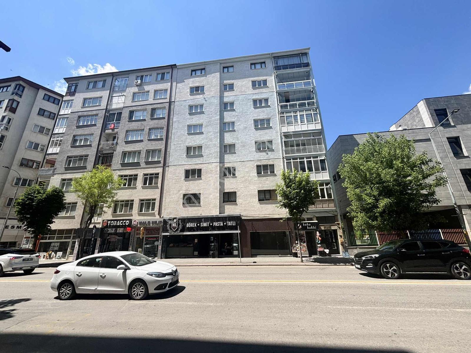 Rw Nestten Atatürk Caddesi Üzerinde Satlık 180 M2 Daire - Görsel 25