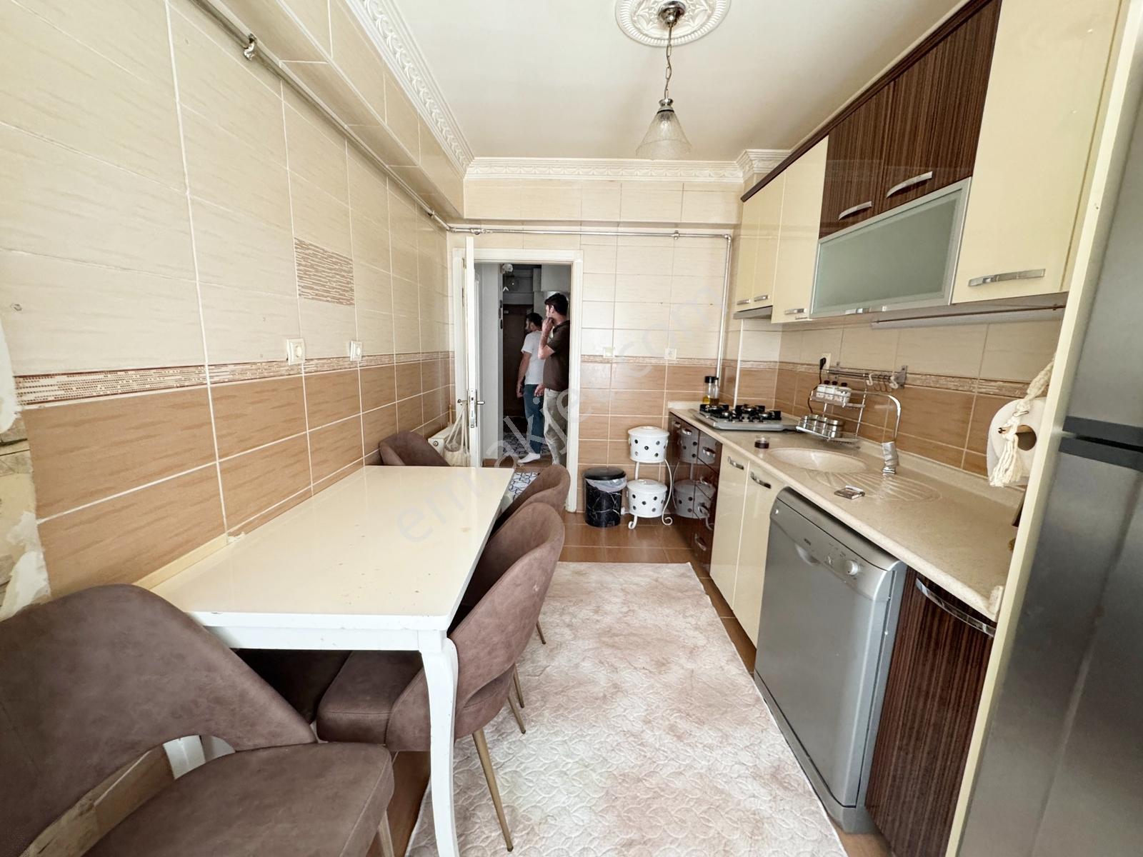 3+1 Yüksek Giriş Kat Konumunda Yozgat Bulvar Paraleli Masrafsız - Görsel 5