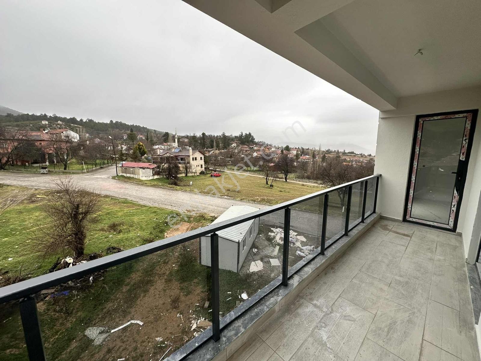 Çamlık Mahallesinde Sıfır Arakat 2+1 100m2 - Görsel 7