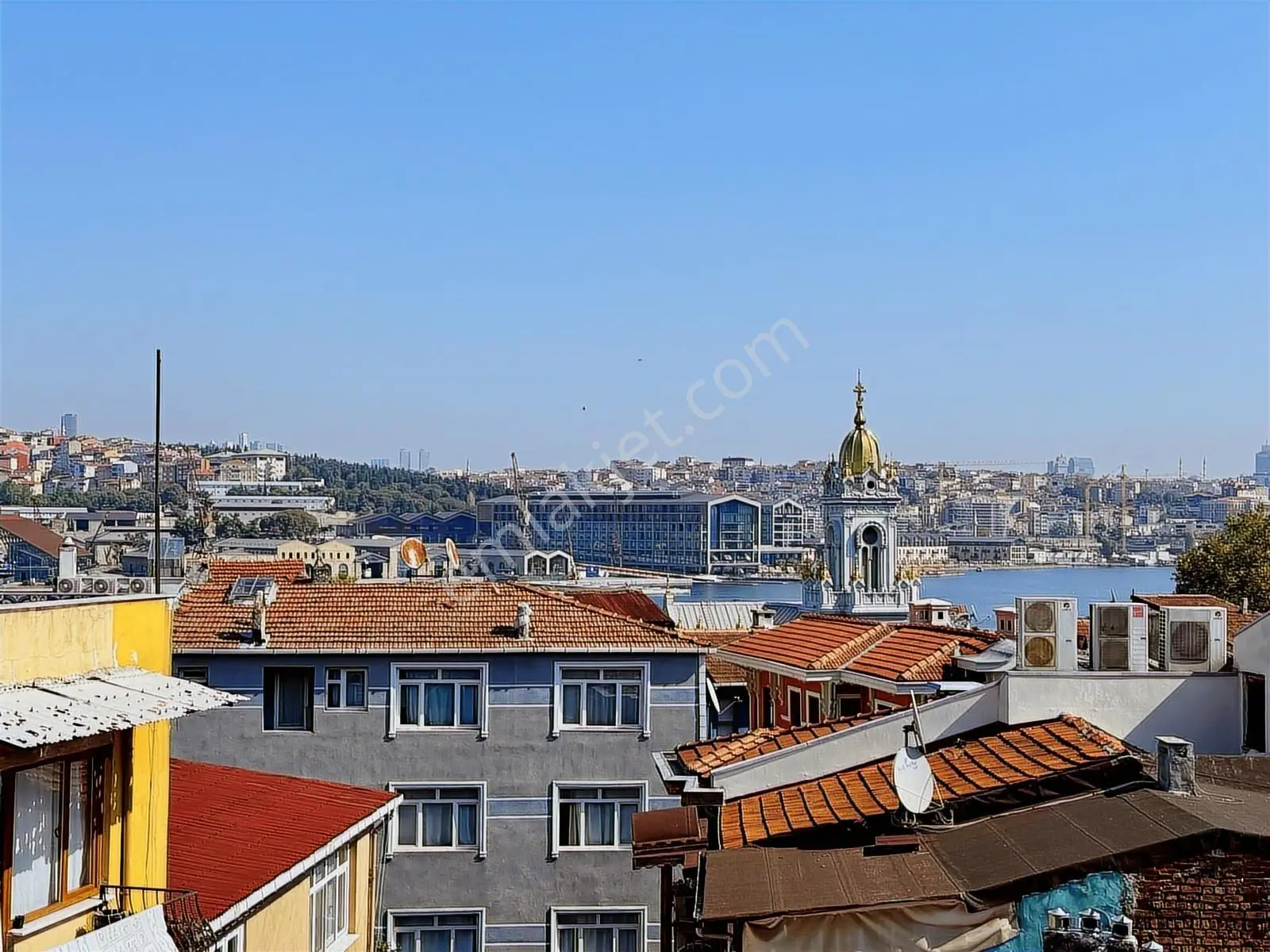 Balatta 4 Daireli Eşyalı Hazır Kiralık Bina