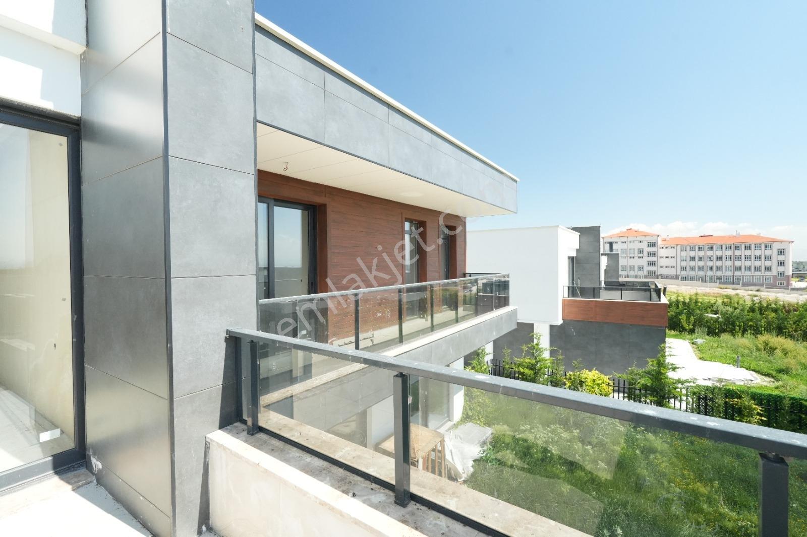Bağlıca 754m2 Arsa Paylı 5+1 Site İçi Müstakil Villa - Görsel 27