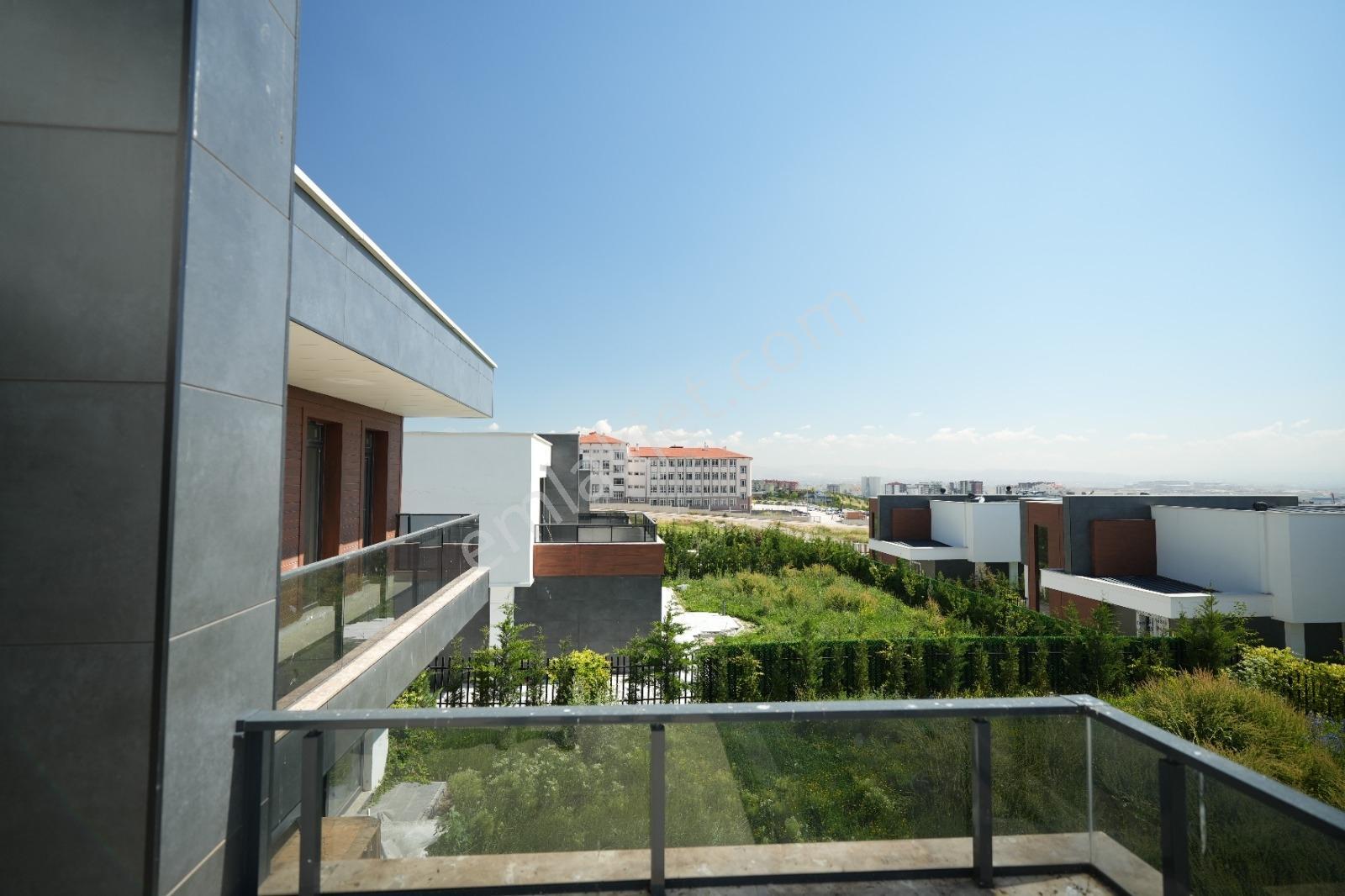 Bağlıca 754m2 Arsa Paylı 5+1 Site İçi Müstakil Villa - Görsel 32