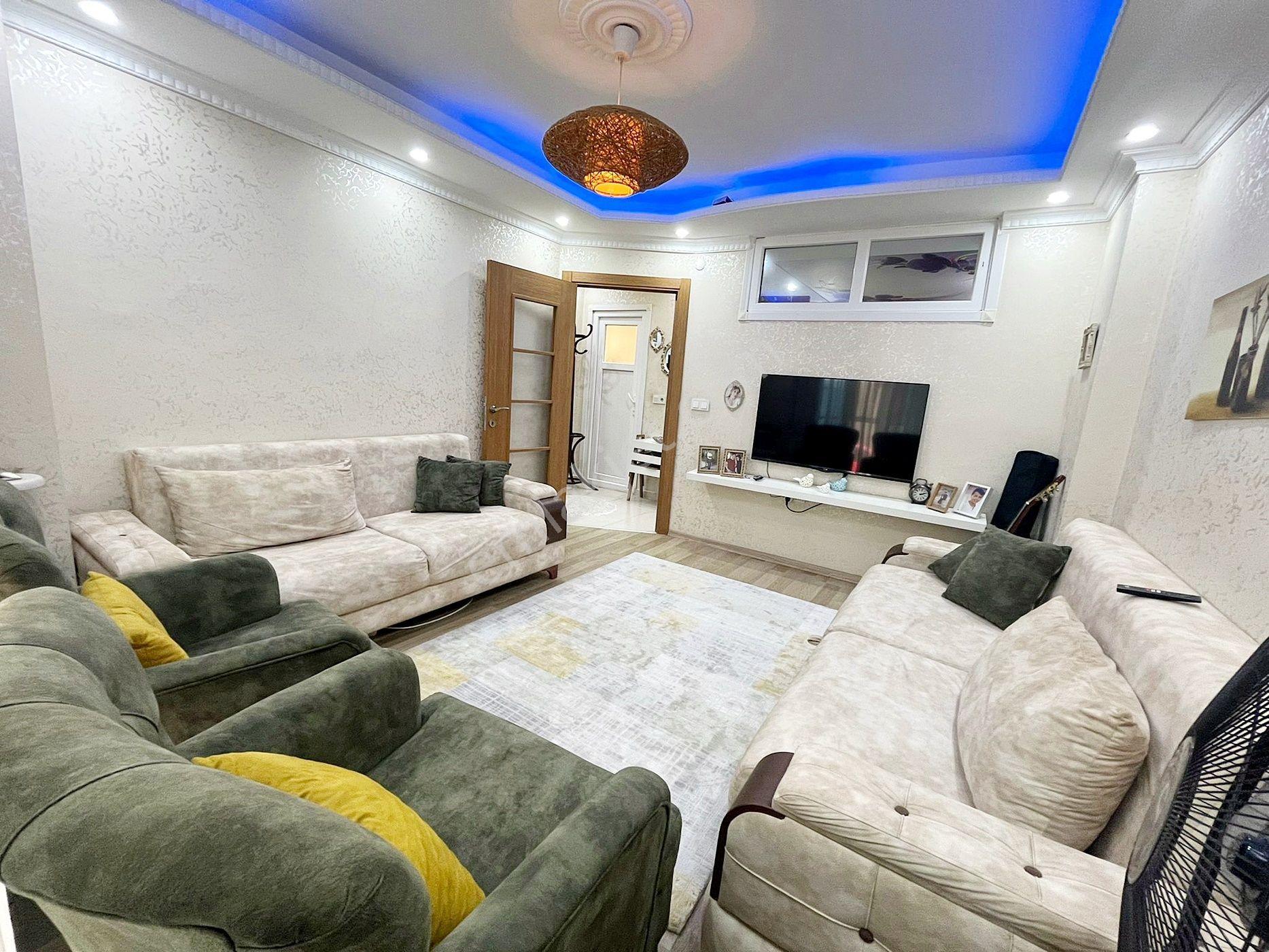 Metrobüse 8dk Kapalı Mutfaklı 1+1 Satılık Yüksek Giriş Daire !! - Görsel 3