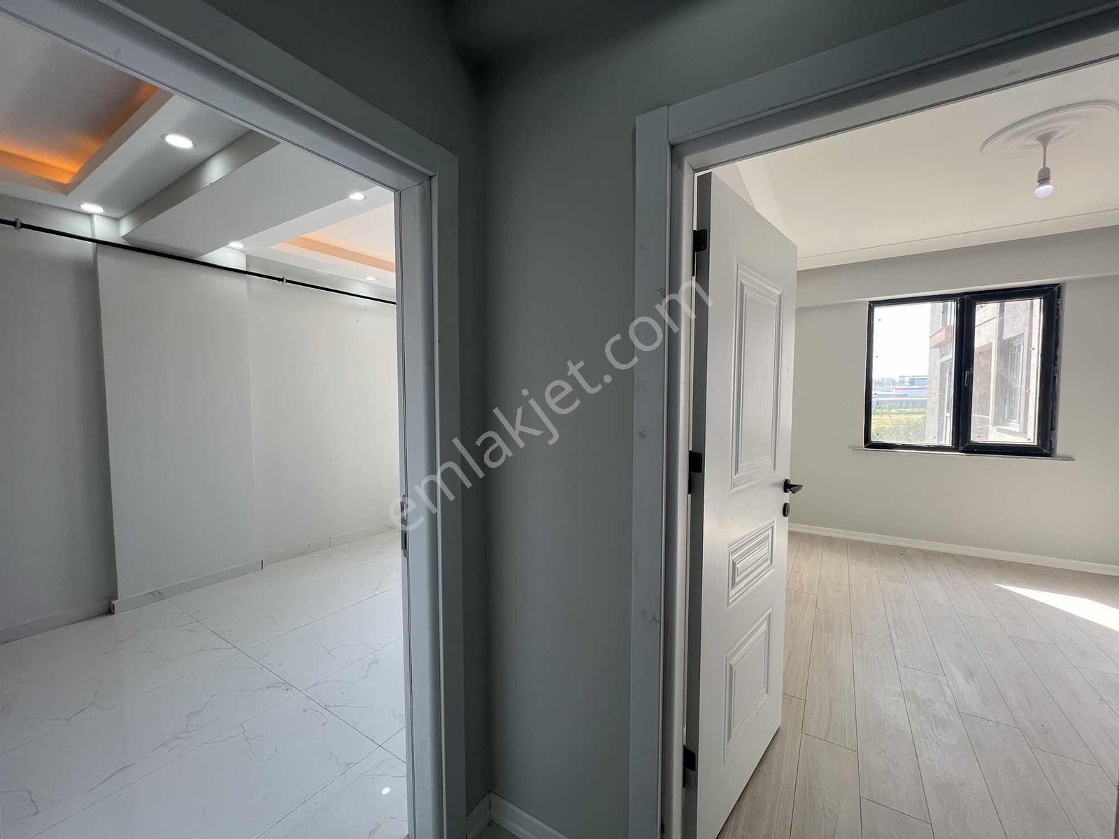 Center Avm Bölgesi Havuzlu Site İçerisi 1+1 Lüks Sıfır Daire - Görsel 14