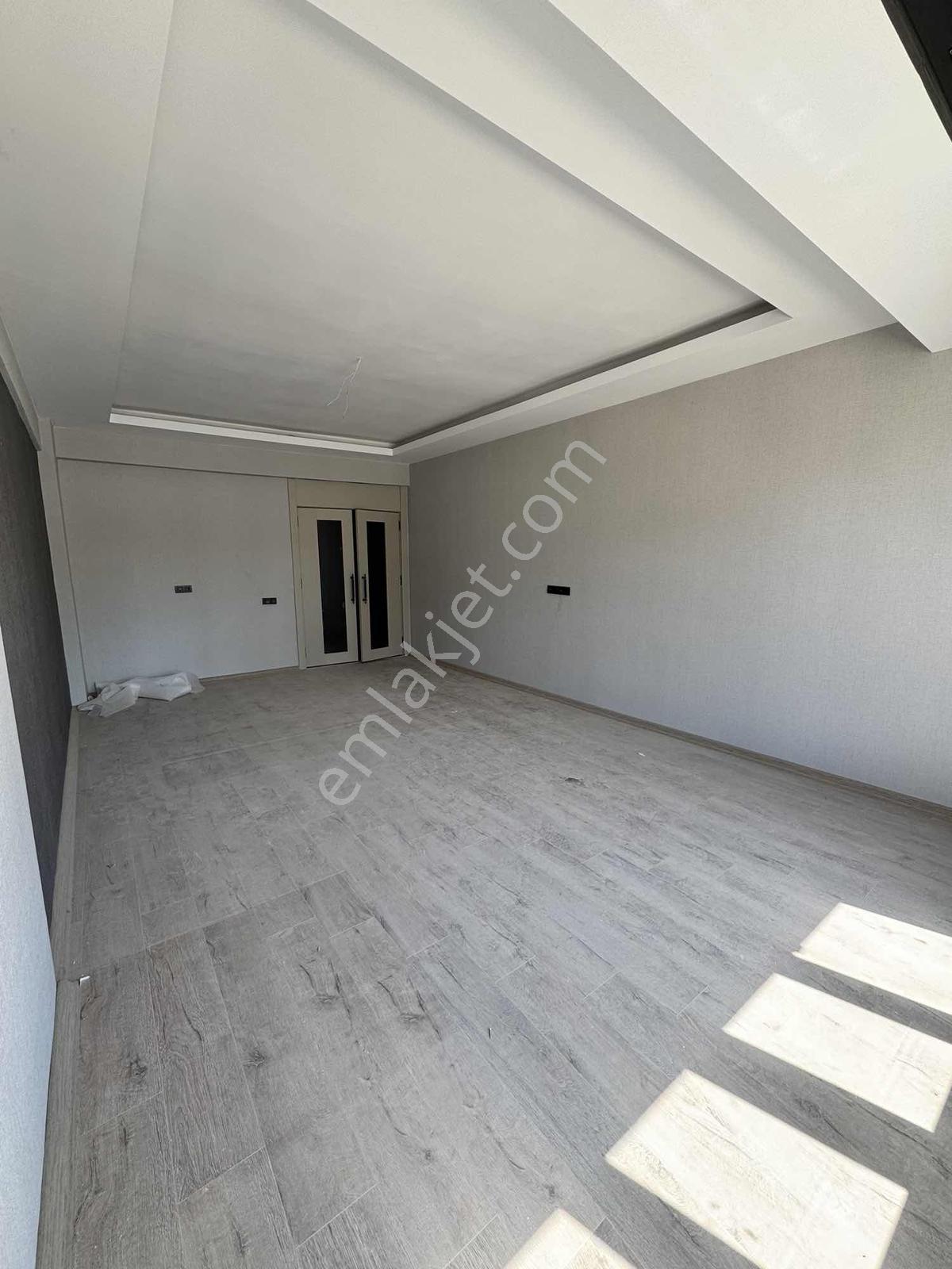 Şehrin Yükselen Bölgesinde Göz Alıcı Daıre - Görsel 18