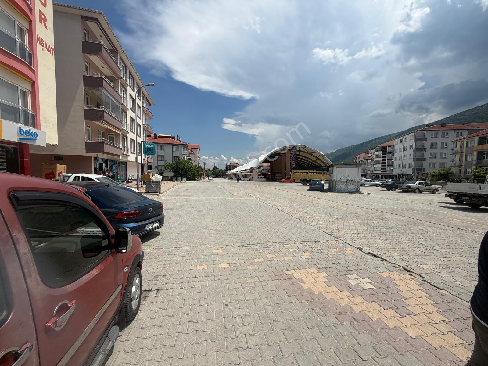 Yüksel Emlaktan Gazi Mahallesinde Kiralık Daire - Görsel 26