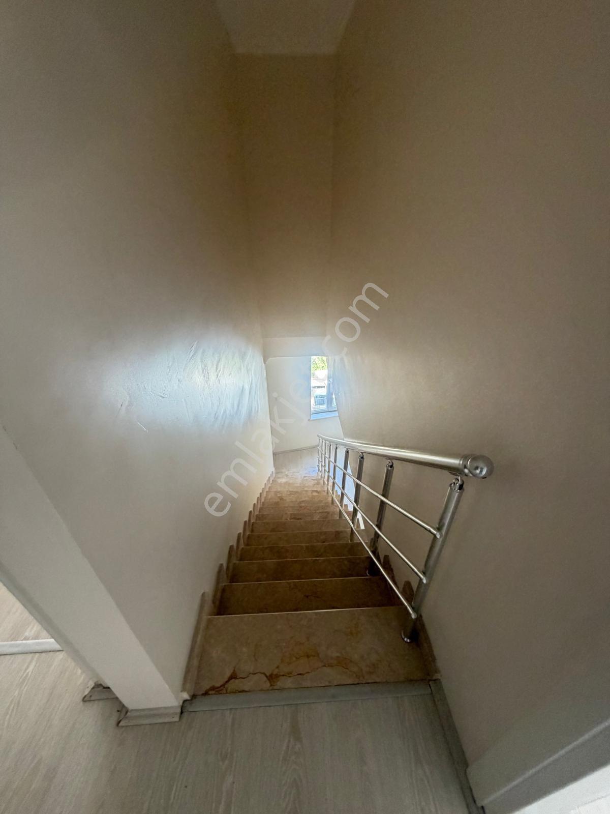 Yüksel Emlaktan Gazi Mahallesinde Kiralık Daire - Görsel 14
